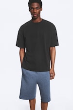 Gewaschenes Schwarz - Oversized T-Shirt im kastigen Fit - 0