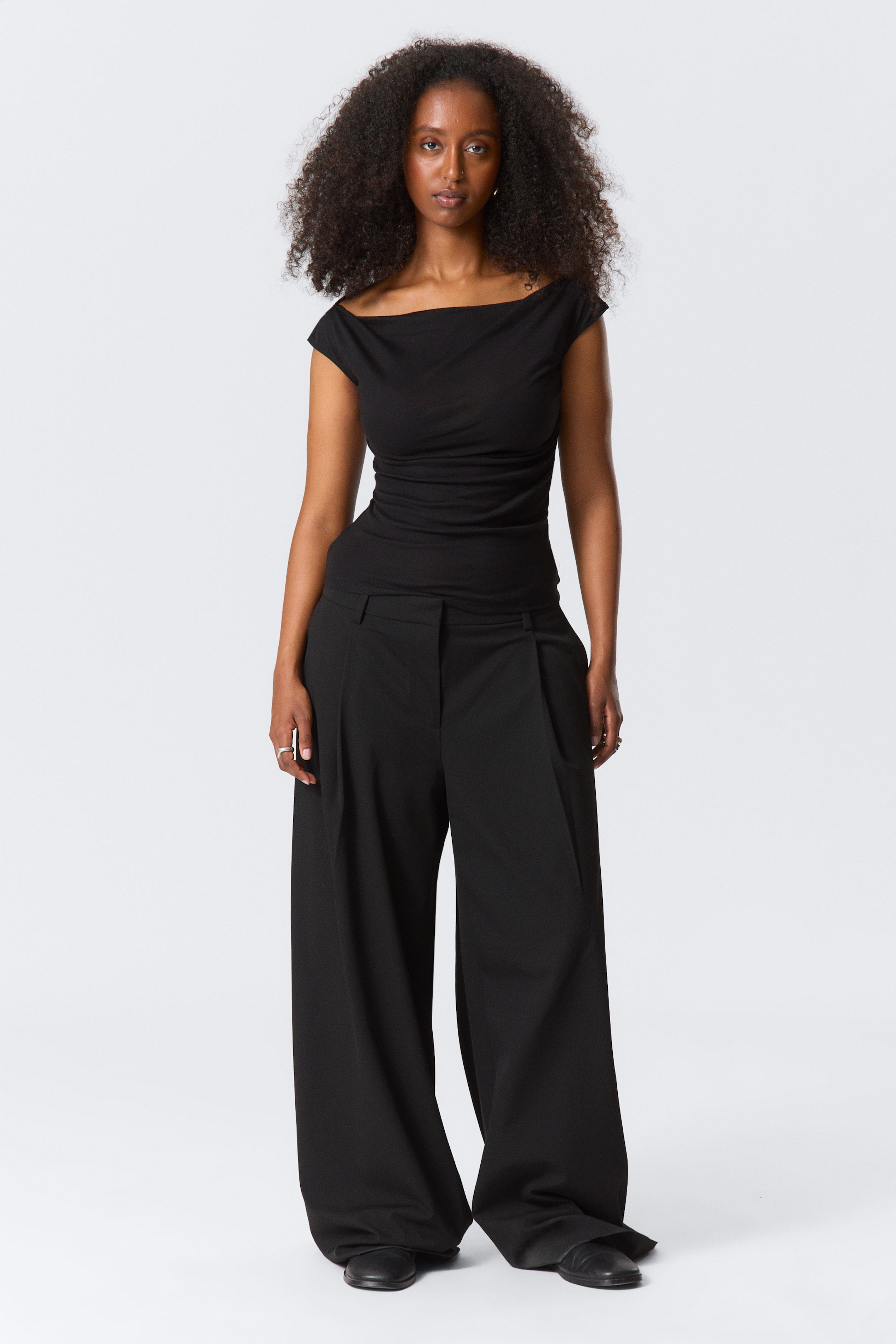 Black - Wide-Shoulder Cotton Top - 2