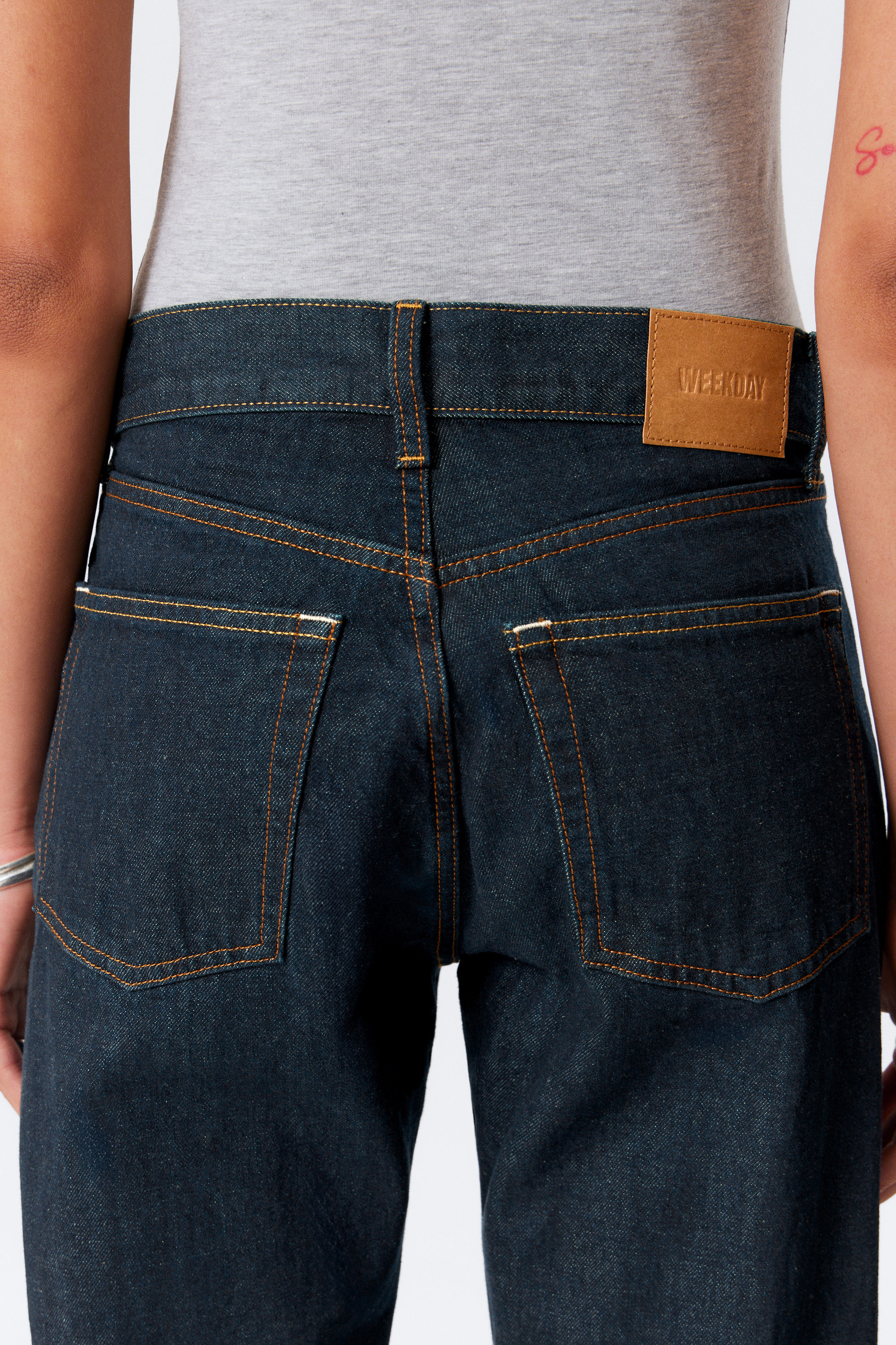 Blue Rinse - Orbit Mid Waist Regular Straight Leg Jeans - 9