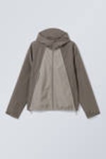Zweifarbig dunkles Graubraun - Relaxte Shell-Jacke in Blocking-Optik - 0