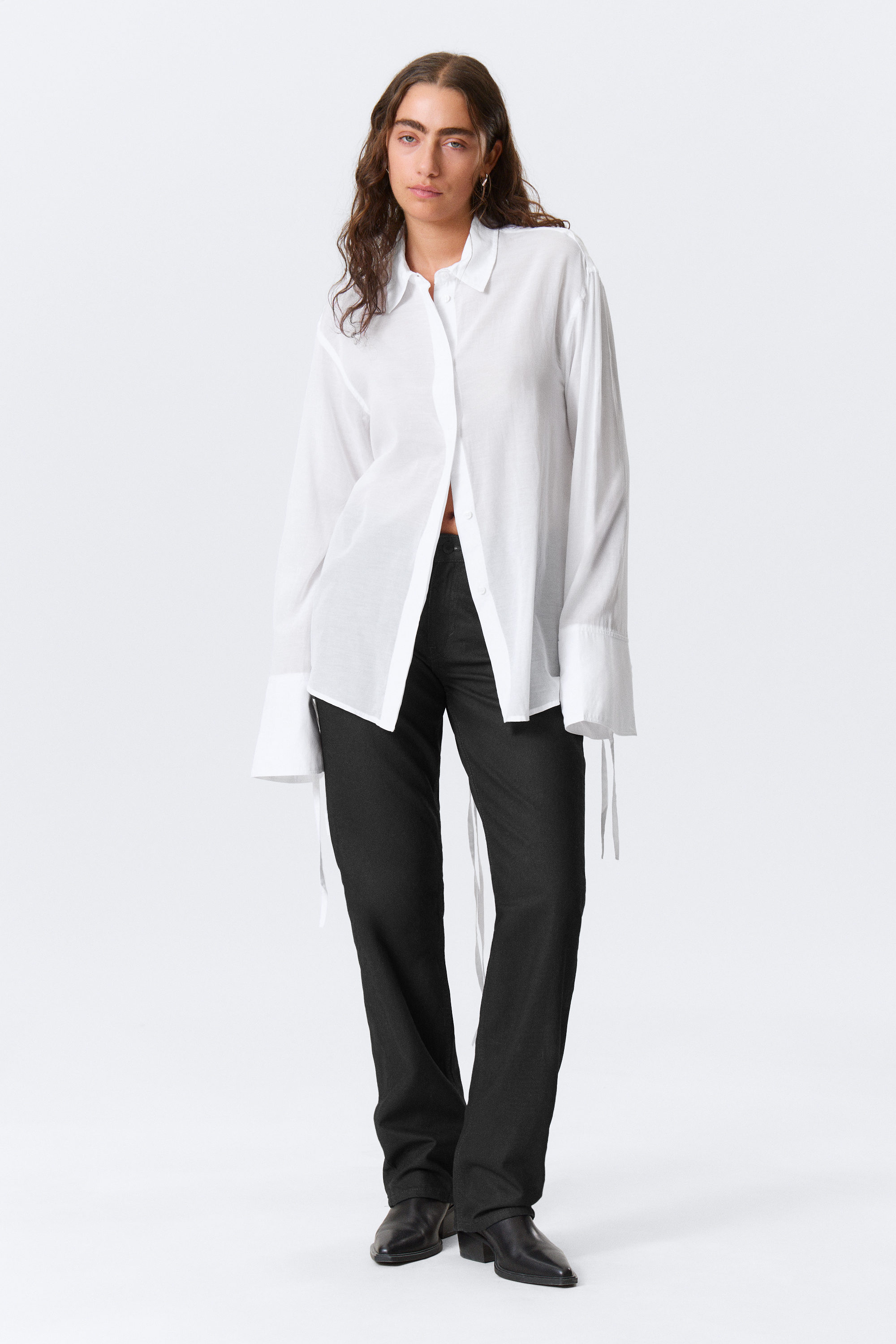 White - Long-Sleeved Open Back Tie Shirt - 2