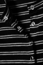 Schwarz mit Streifen - Langärmeliges Minikleid mit Druckknöpfen - 5