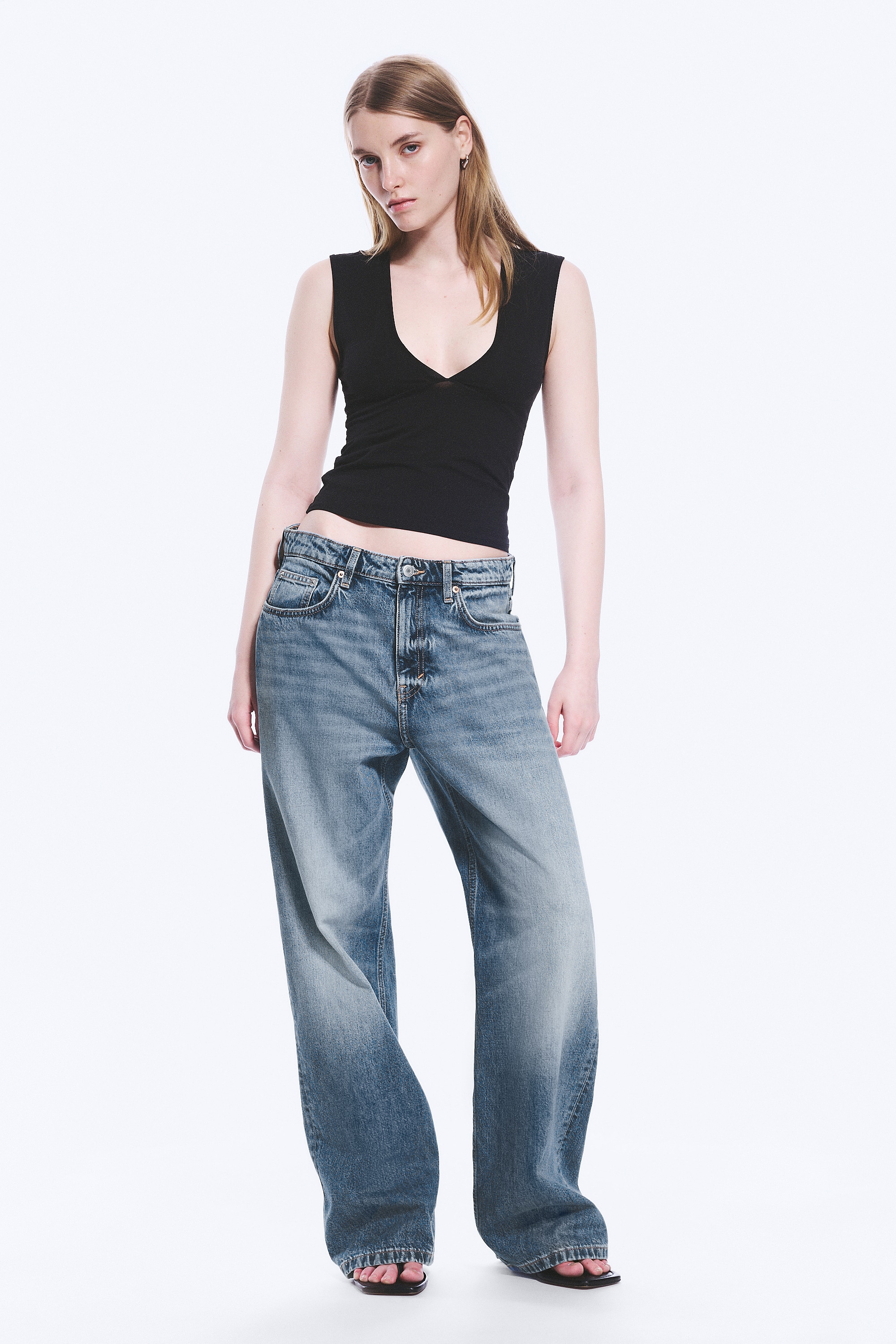 Missy Low Waist Loose Straight Jeans