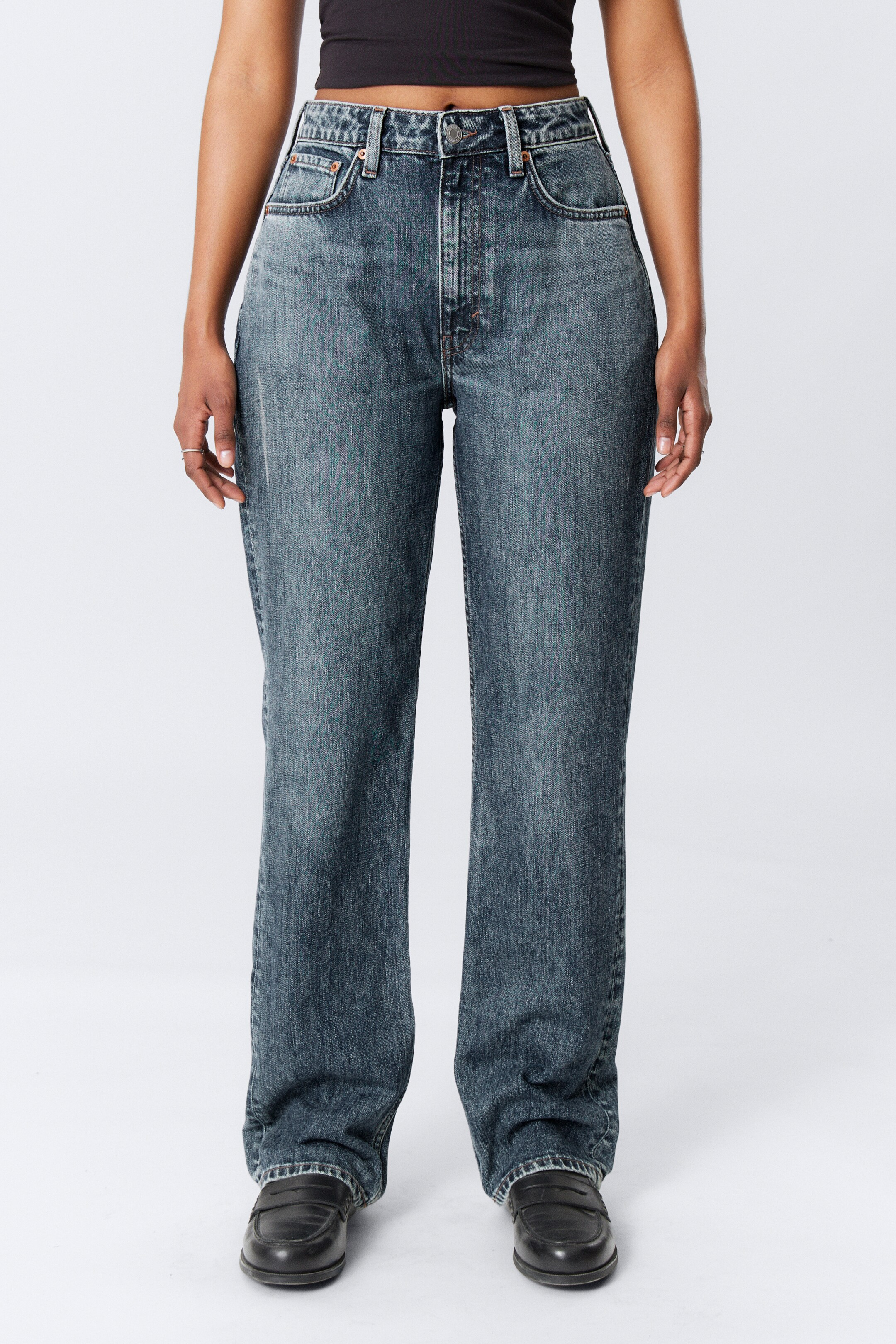 View larger image: Resolute Curve High Waisted Regular Straight Jeans - Second Blue - Medium Blue - Ladies | H&M GB 2