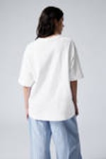 White - Oversized T-shirt - 2