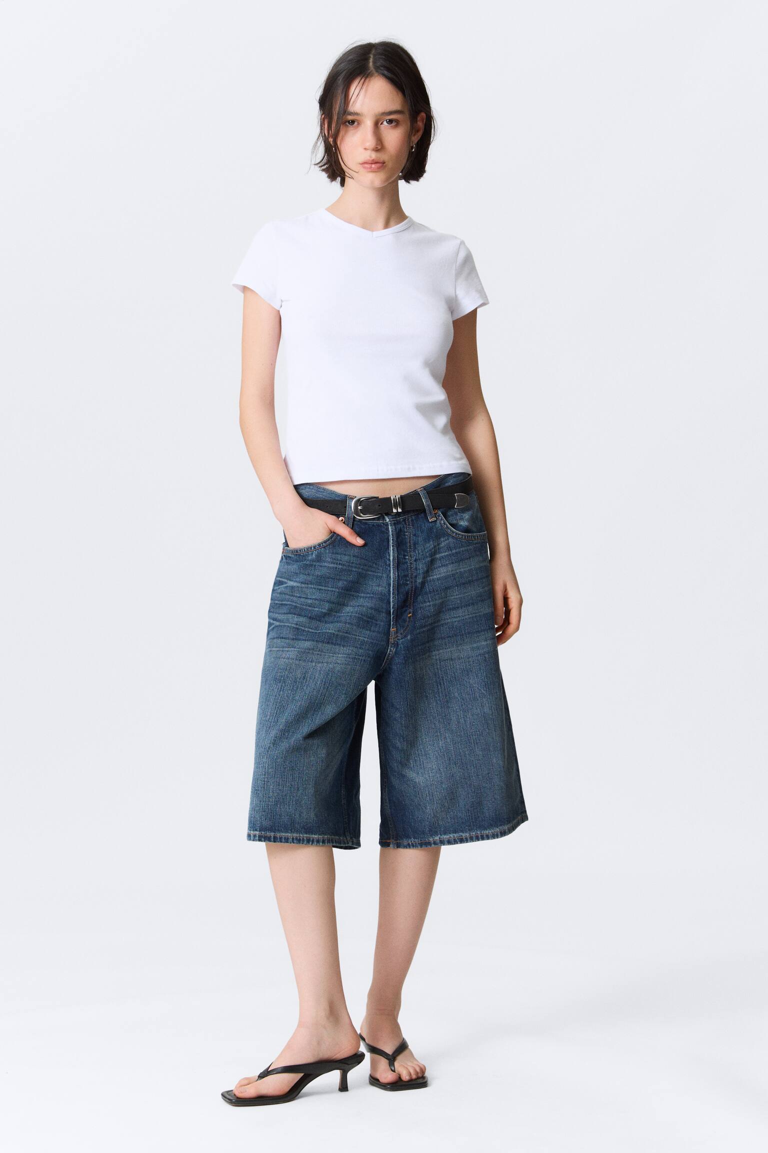 Tricou slim cu mânecă scurtă și decolteu în V - Alb/Negru - 4