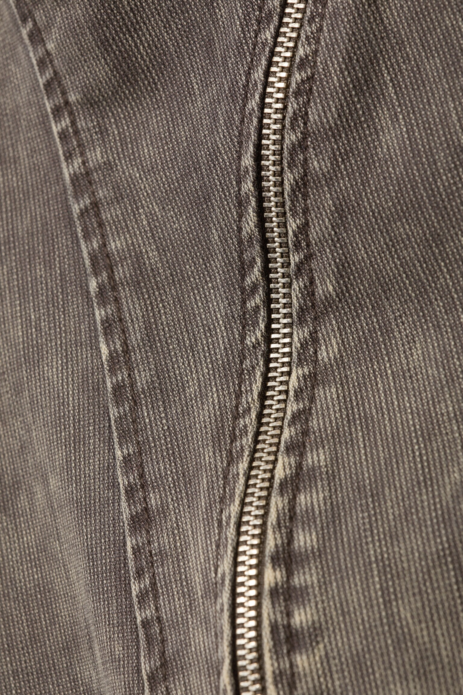 Curved Zip Sleeveless Top - Dark Grey - 4