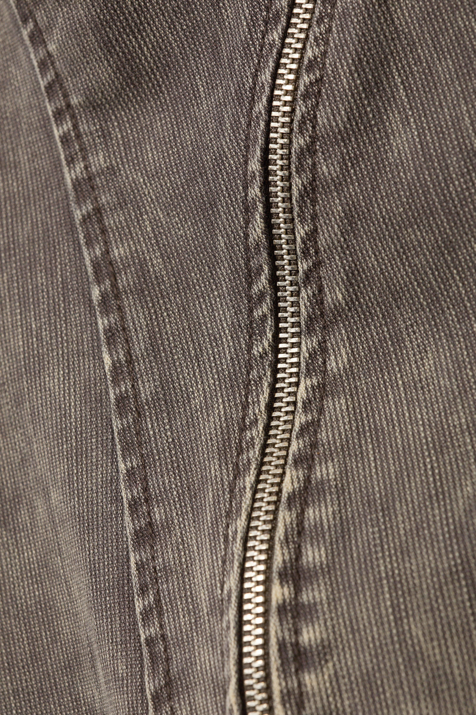 Dunkelgrau - Ärmelloses Top mit geschwungenem Reißverschluss - 5