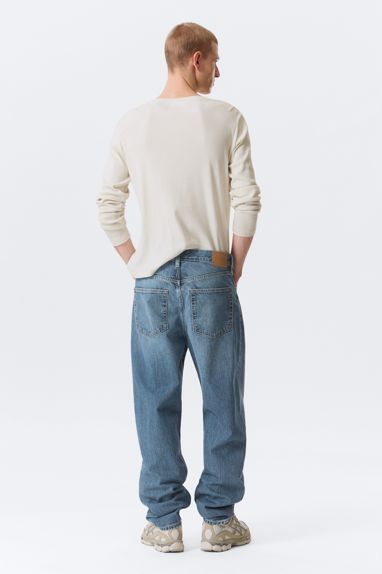 Ray Mid Rise Relaxed Tapered Leg Jeans - Radio Blue - Medium Blue/Tuned Black - Black/Deep Sea Blue - Dark Blue/Seventeen Blue - Medium Blue - 7