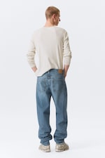 Radio Blue - Medium Blue - Ray Mid Rise Relaxed Tapered Leg Jeans - 3