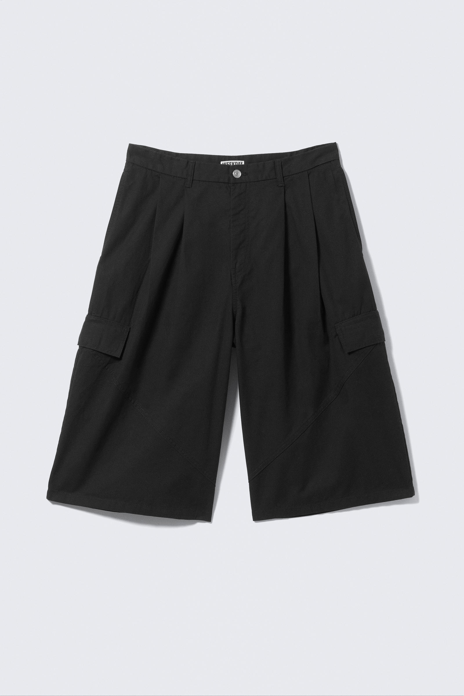 loose utility cotton twill shorts - Black | Weekday EU