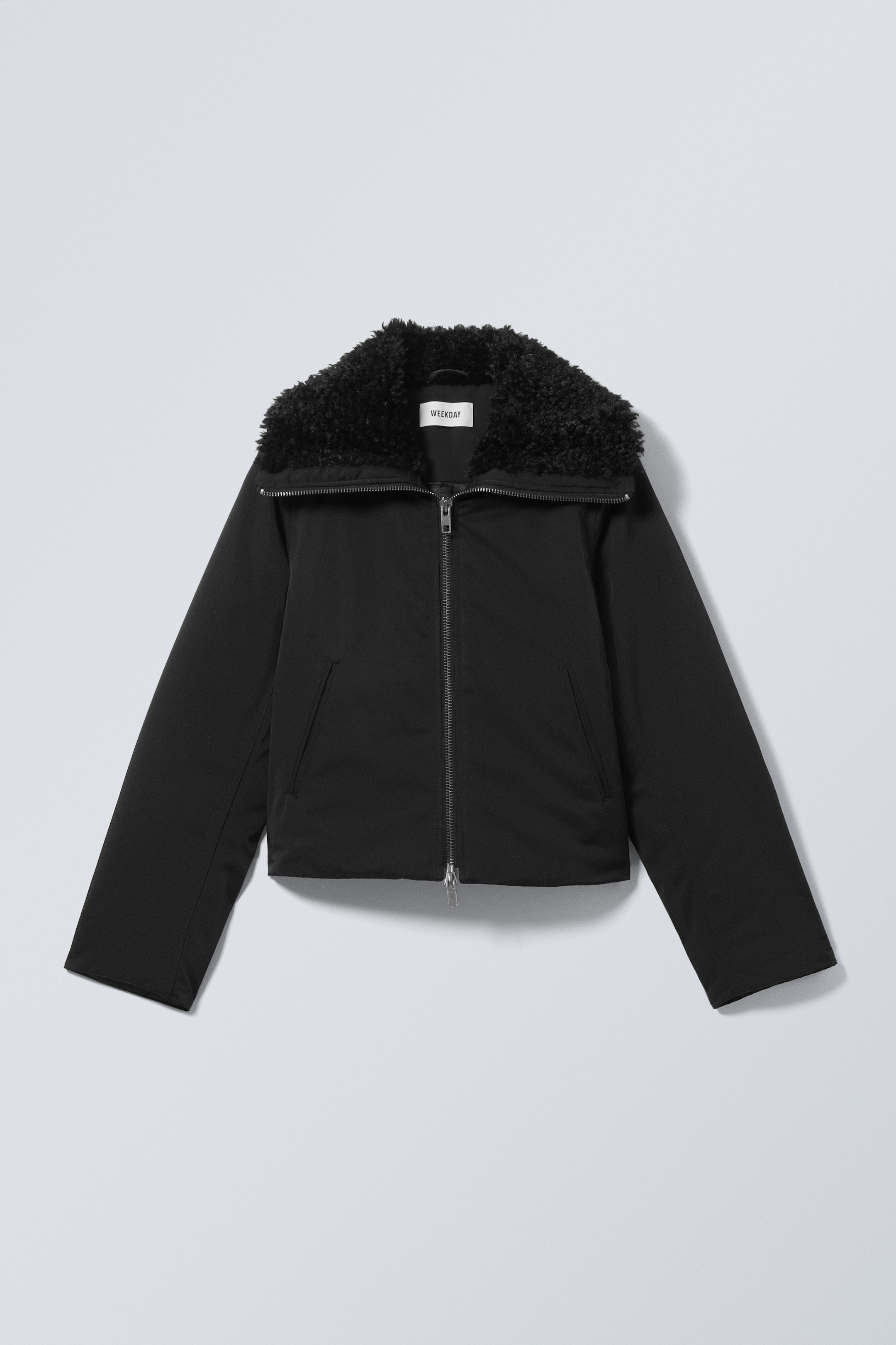 Visa större bild: Kort jacka med pälskrage - Svart - DAM | H&M SE 1