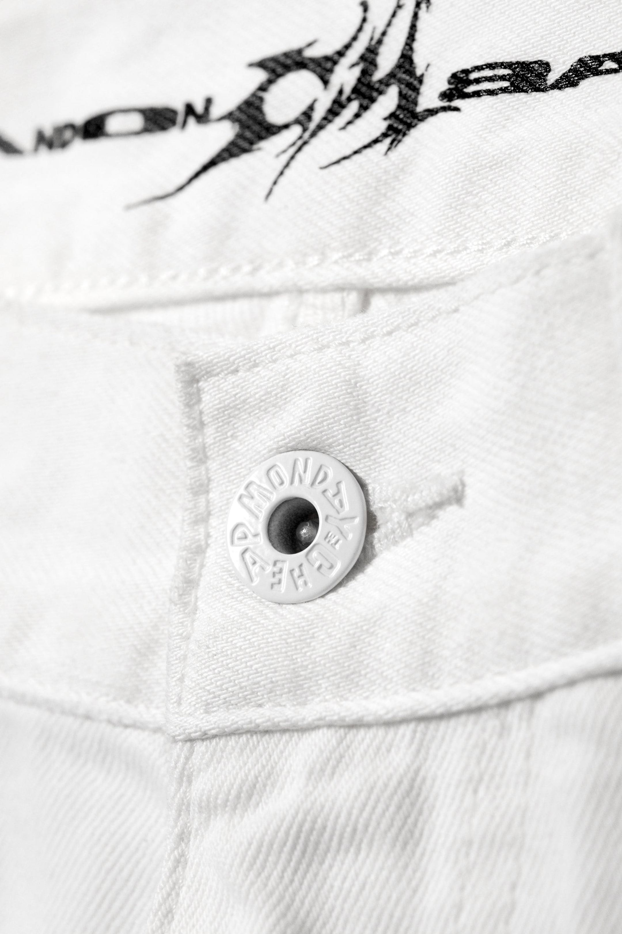 White - CM x LB Dunno White Unisex Carpenter Jorts - 9