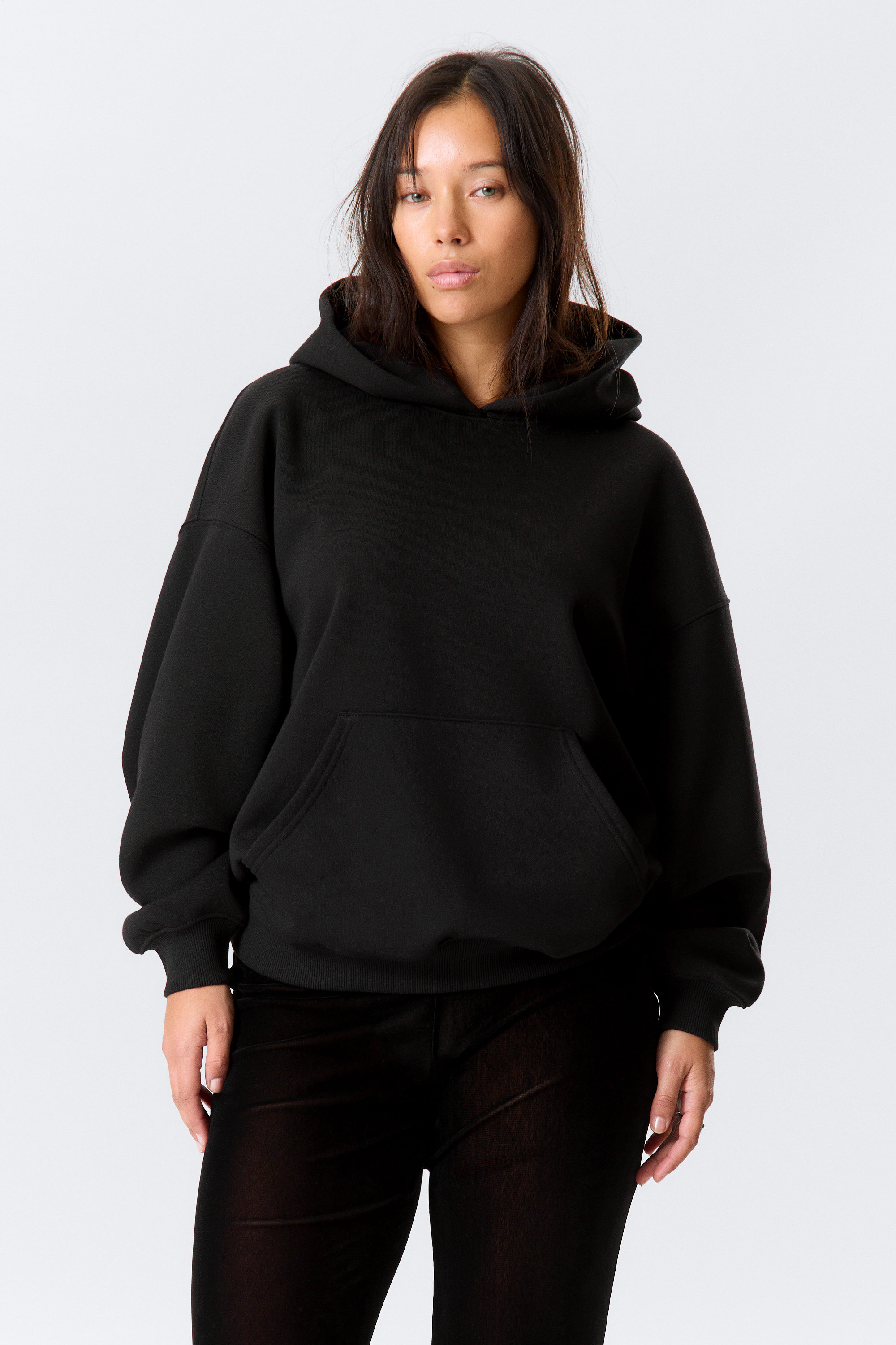 Schwarz - Schwerer Oversized-Hoodie - 1