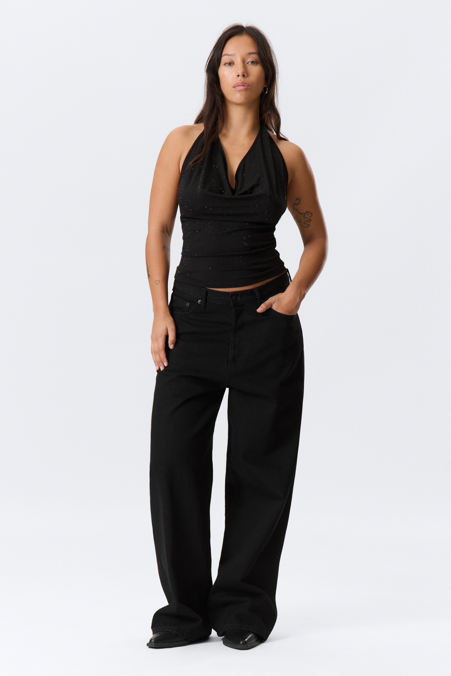 Draperad topp med strass - Svart - 3
