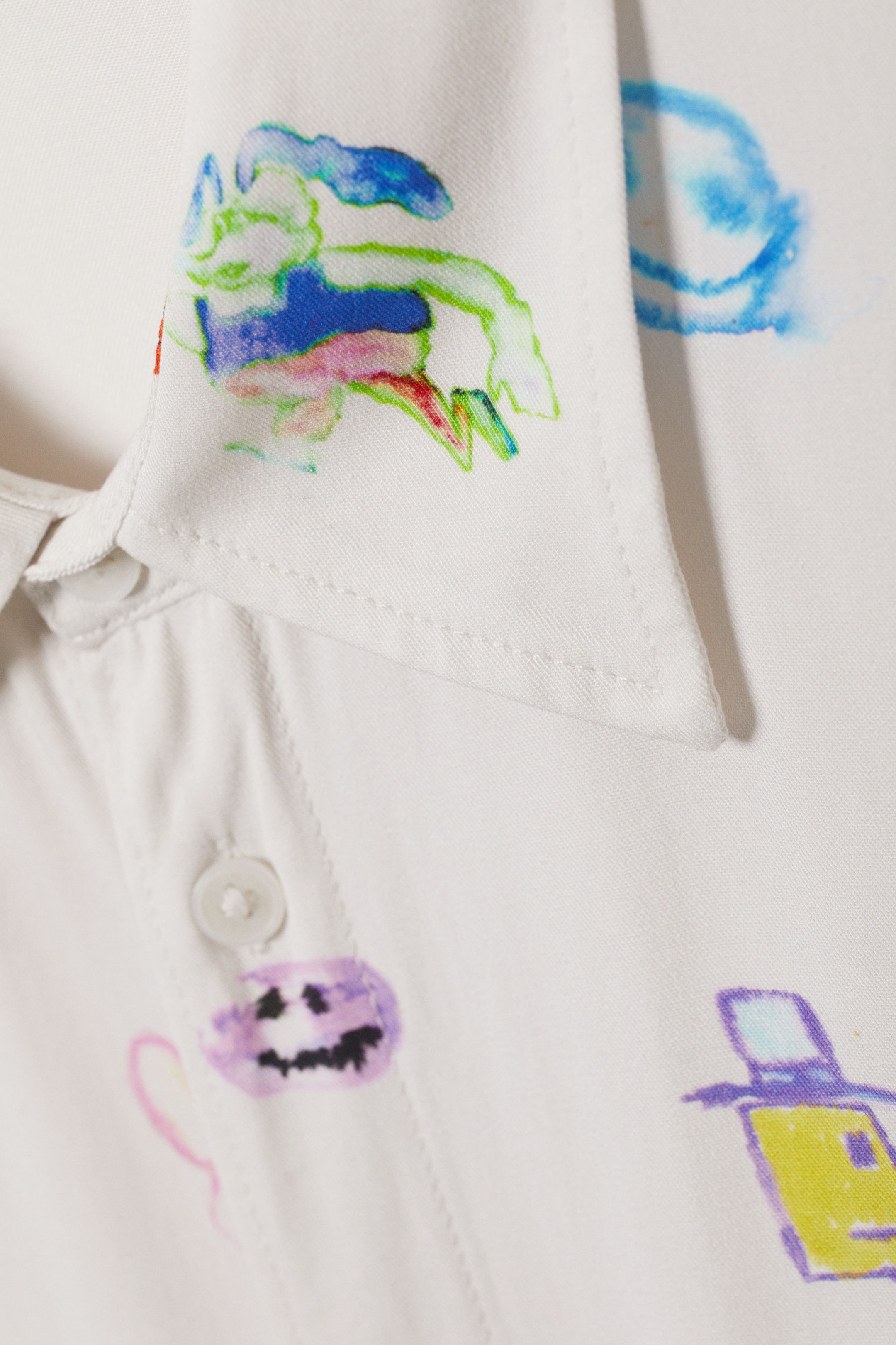 Dusty White - Playful Print - Graphic Oversized Short Sleeve Shirt - 1