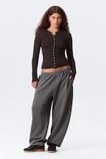 Dark Brown - Slim Long-Sleeved Buttoned Cardigan - 2