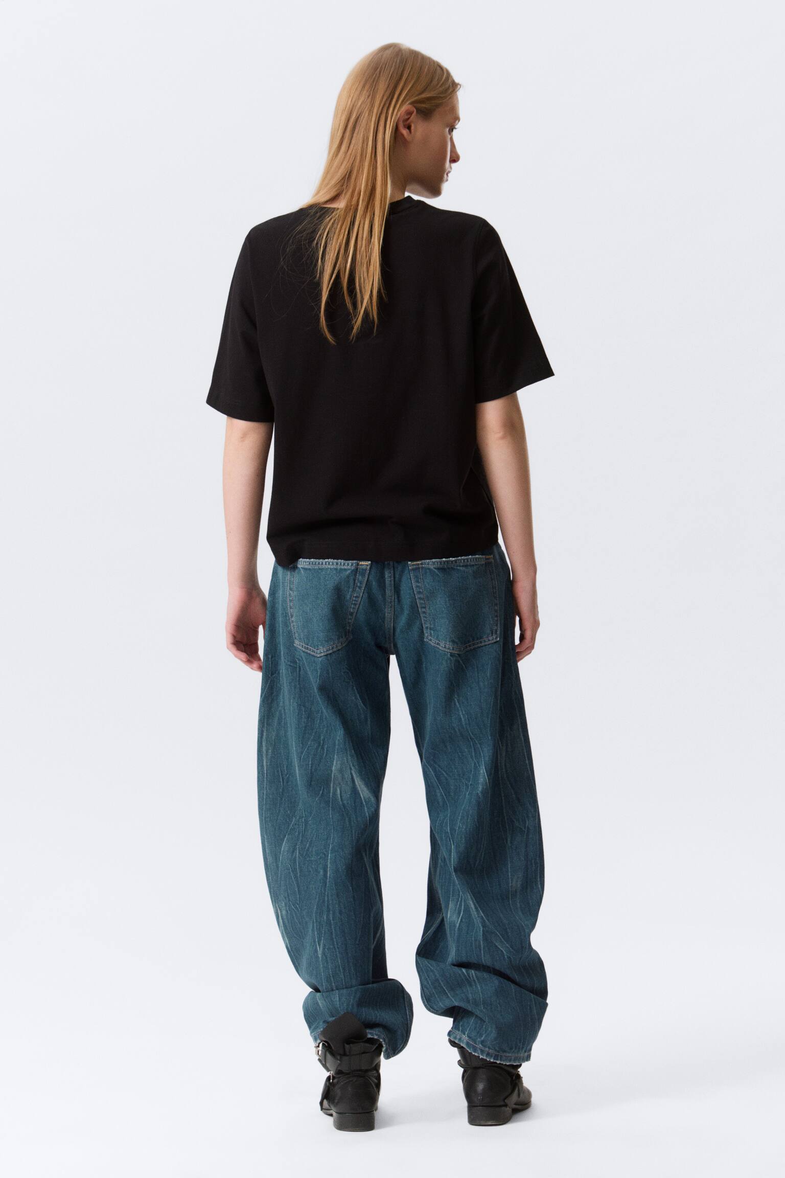 Laatikkomainen T-paita Perfect - Musta/Valkoinen/Tummansininen - 4