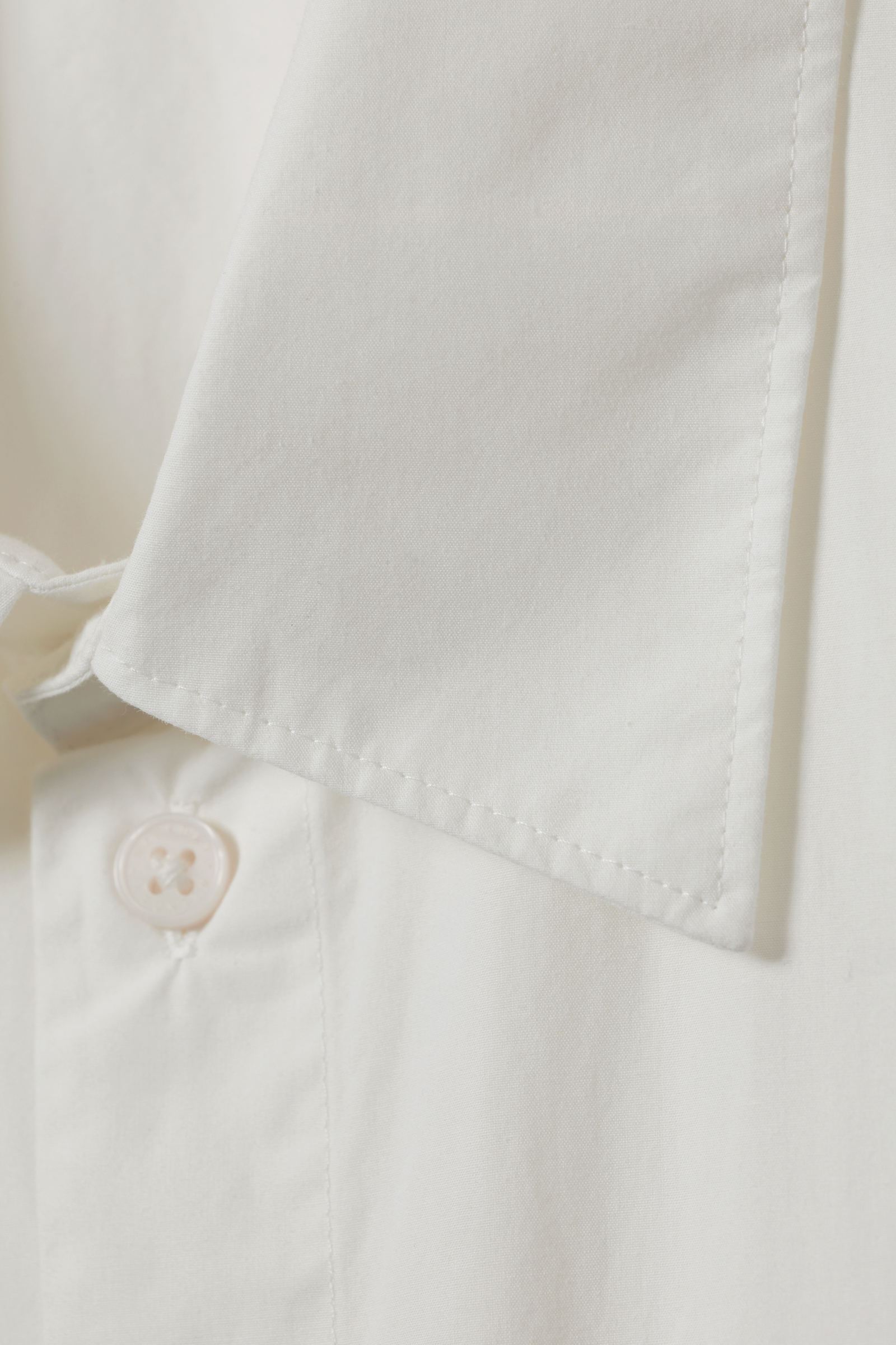 cropped short sleeve shirt - White | Weekday WW