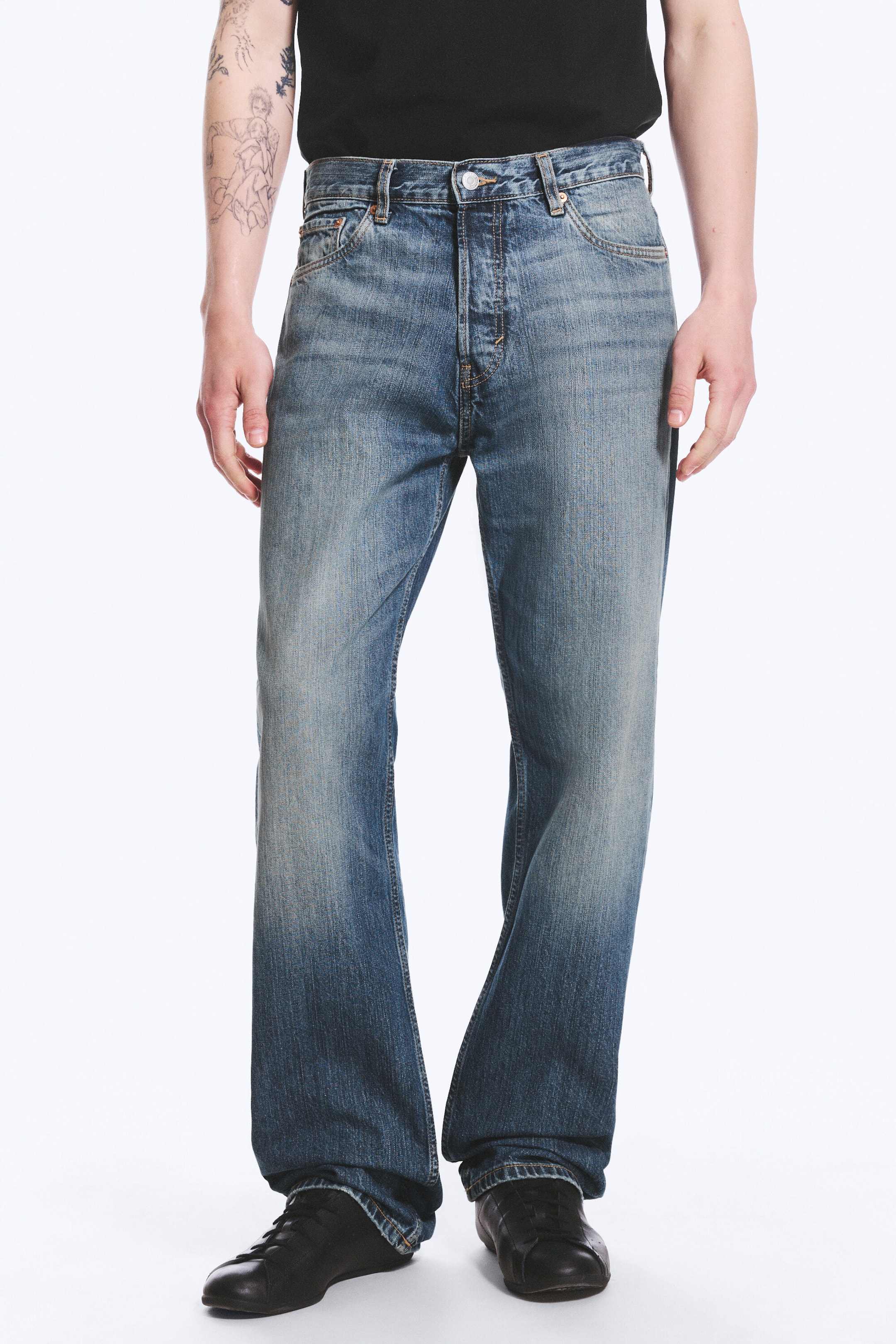 Radio Blue - Medium Blue - Space Mid Rise Relaxed Straight Jeans - 2
