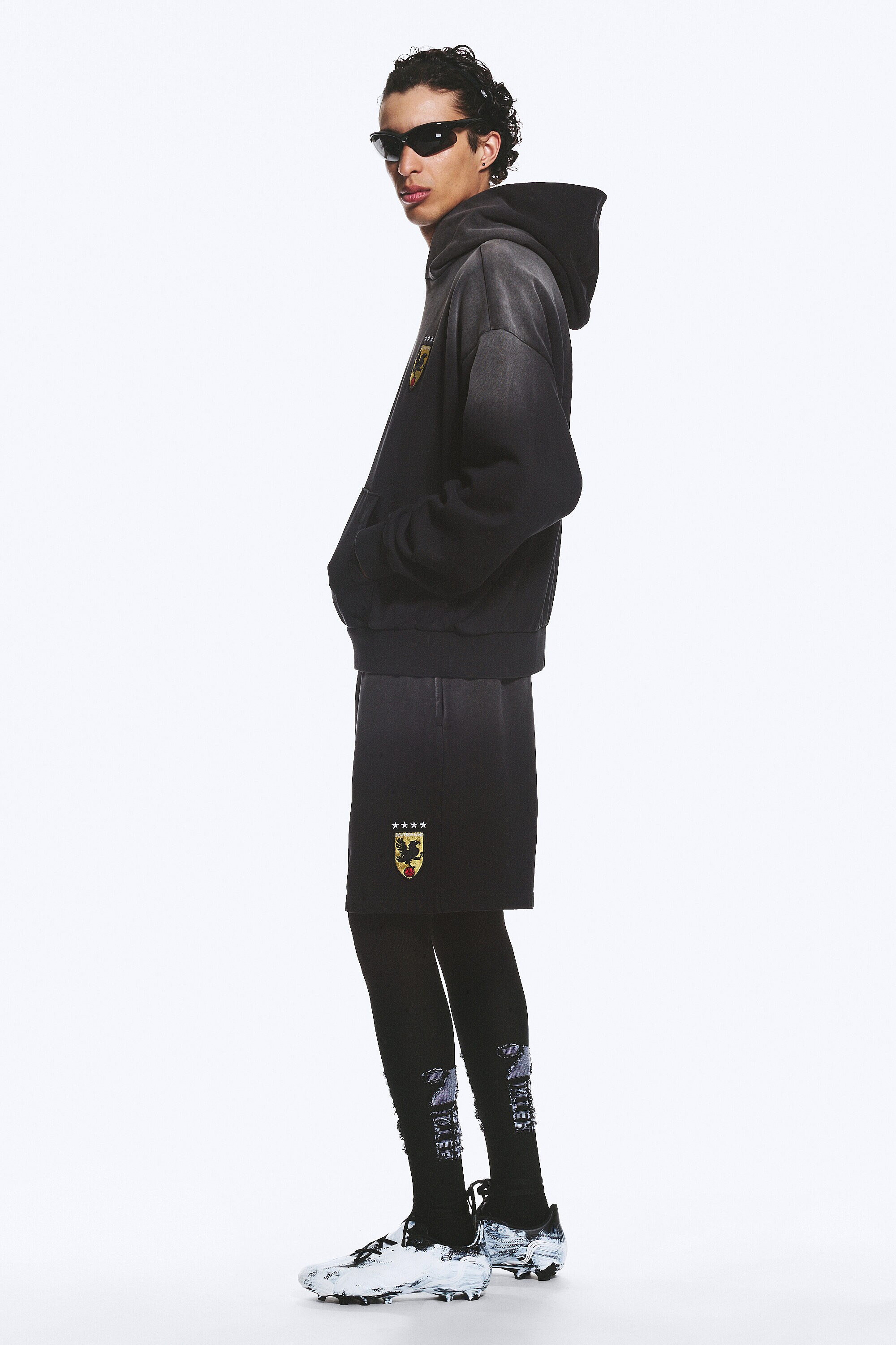 toffs loose fit football hoodie - Dark Black | Weekday WW