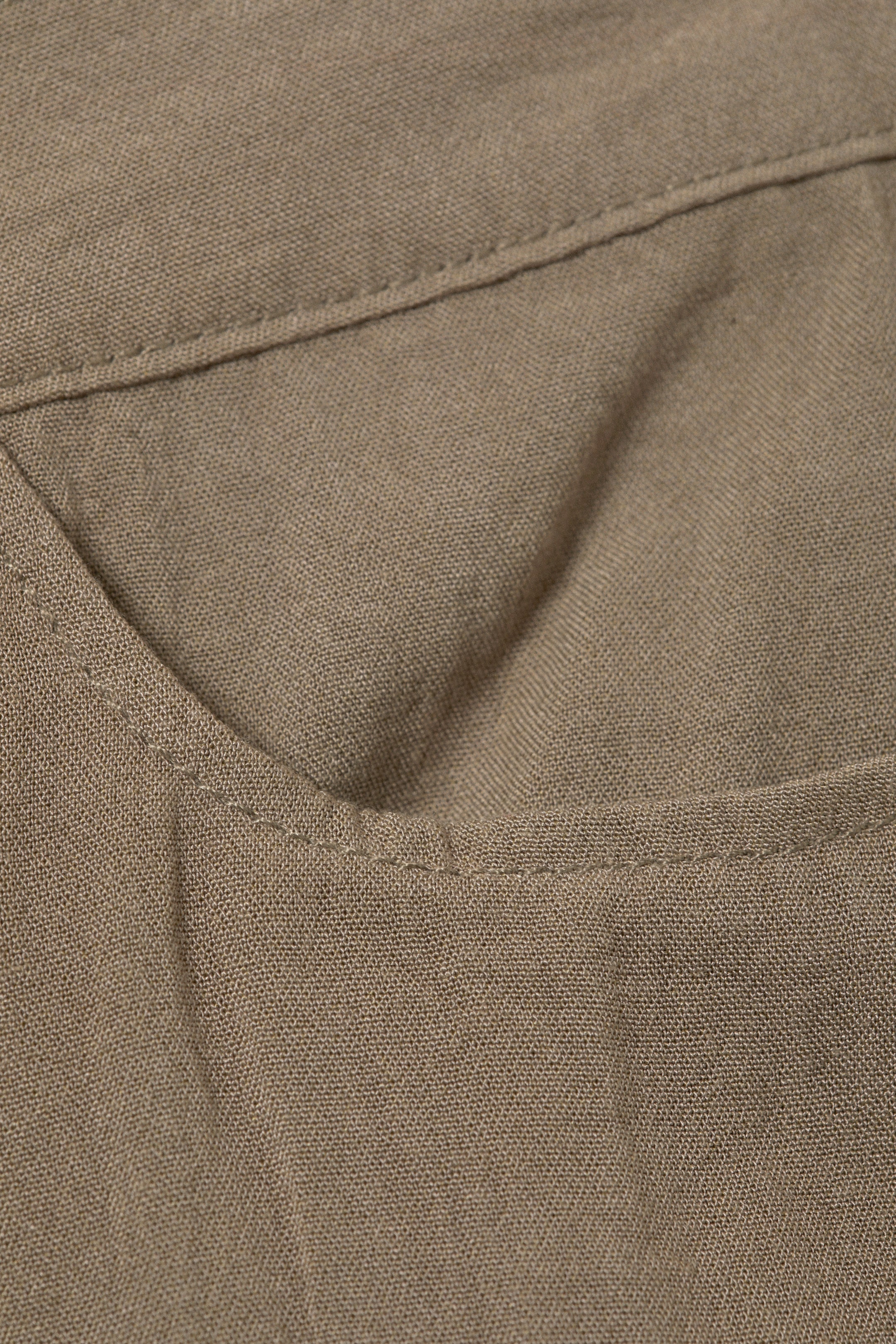 View larger image: Crinkle Low Waist Loose Fit Trousers - Beige - Ladies | H&M GB 6