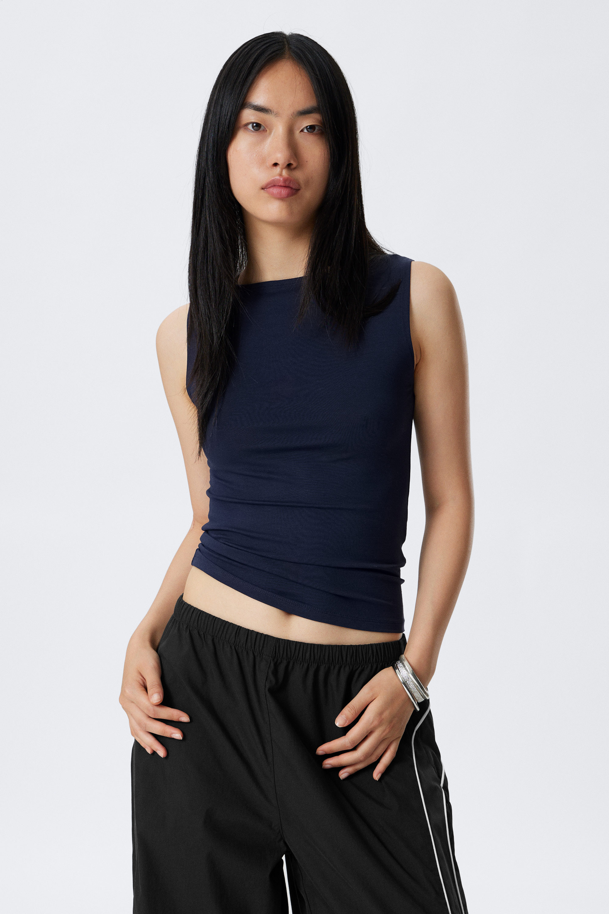 Donkerblauw - Annie zachte mouwloze top met boothals - 1