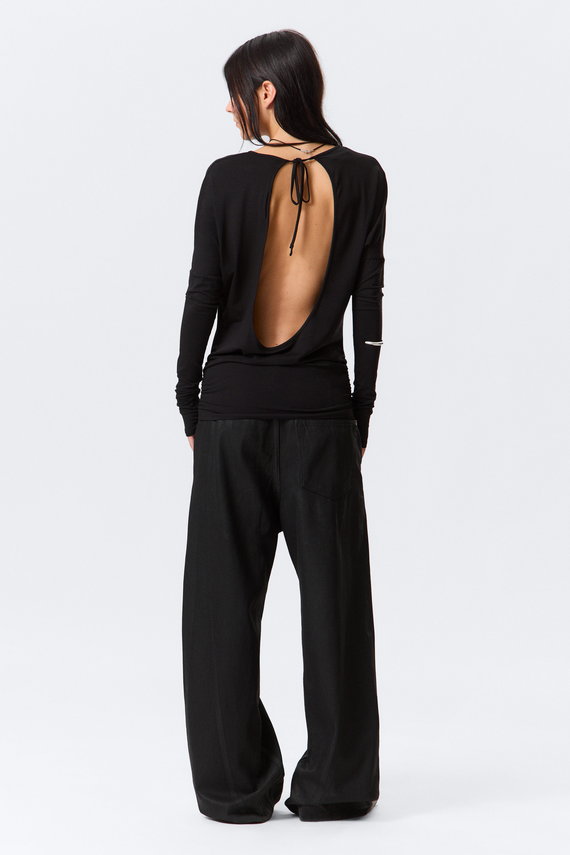 Black - Long-Sleeved Open Back Top - 2