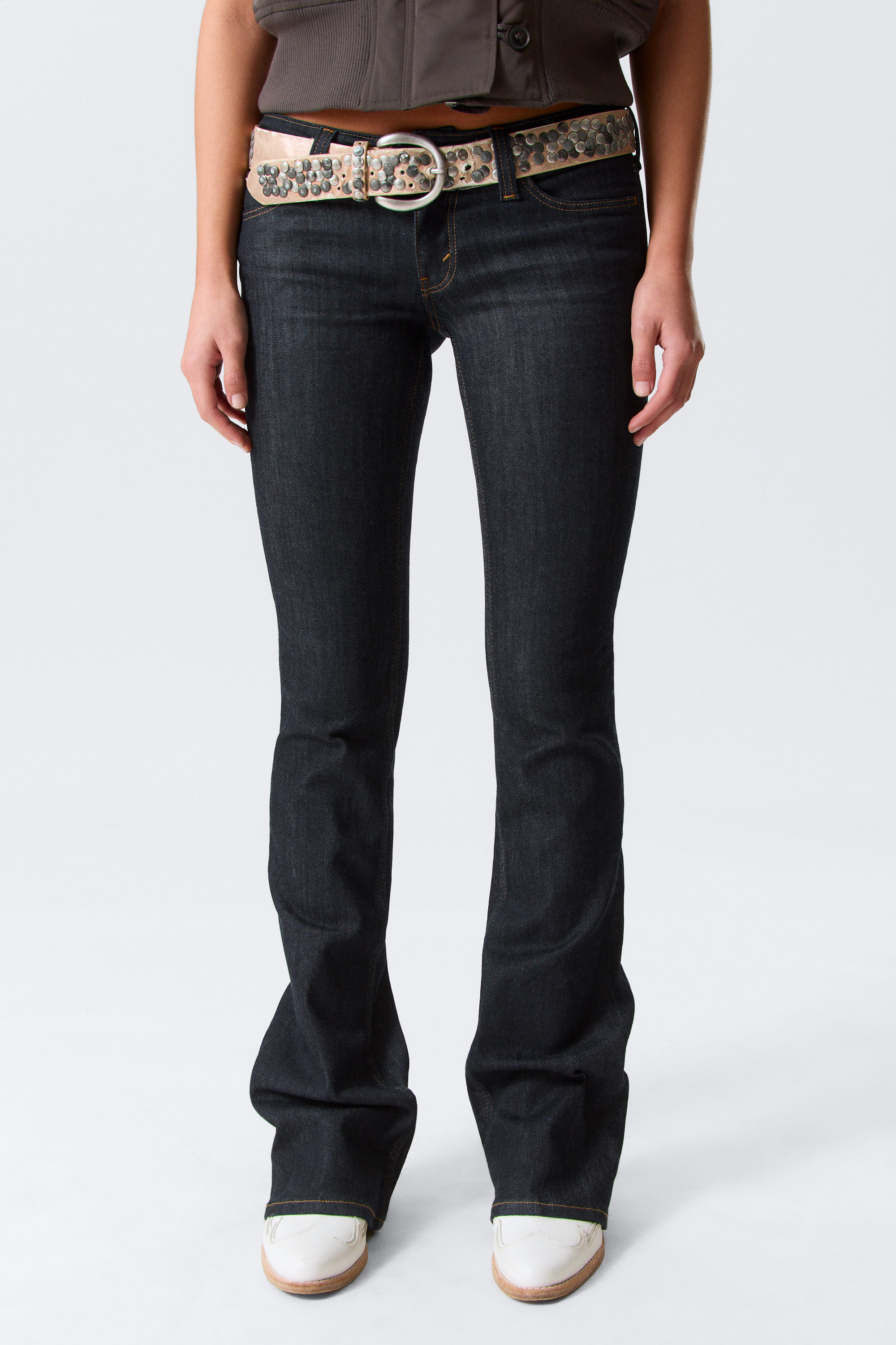 Blue Rinse - Dark Blue - Booty Bei Low Waist Skinny Bootcut Jeans - 2