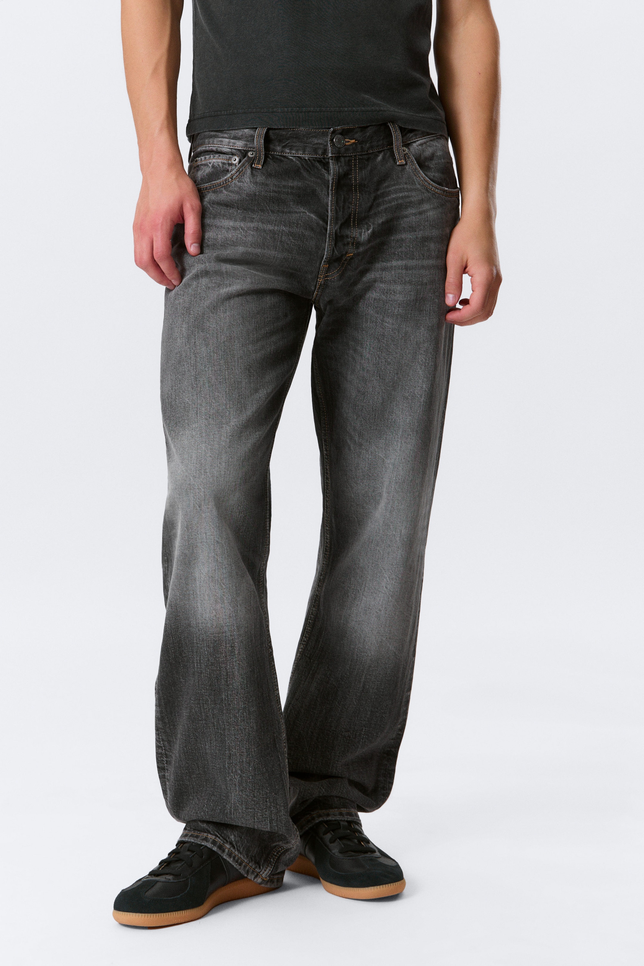 Dusky Black - Schwarz - Meteor Low Rise Relaxed Straight Leg Jeans - 2