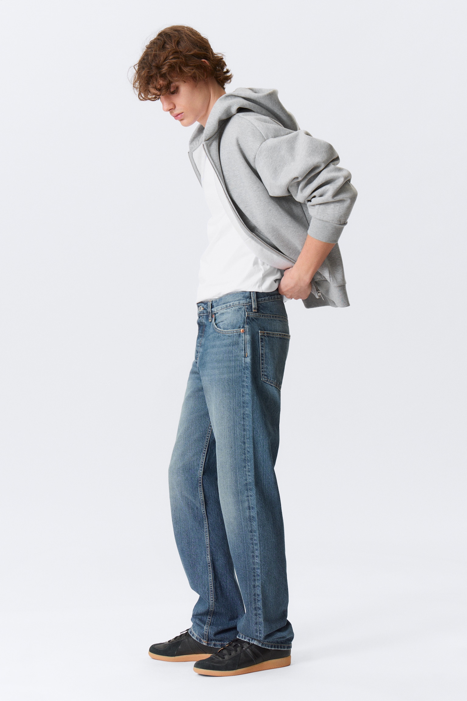 Space Mid Waist Relaxed Straight Leg Jeans - Radio Blue - Mittelblau/Second Blue - Mittelblau/Tuned Black - Schwarz/Risso Black - Schwarz/Blue Stream - Mittelblau/Morgenblau - Dunkelblau/Iron Blue/Kourtney Blue - Dunkelblau - 4