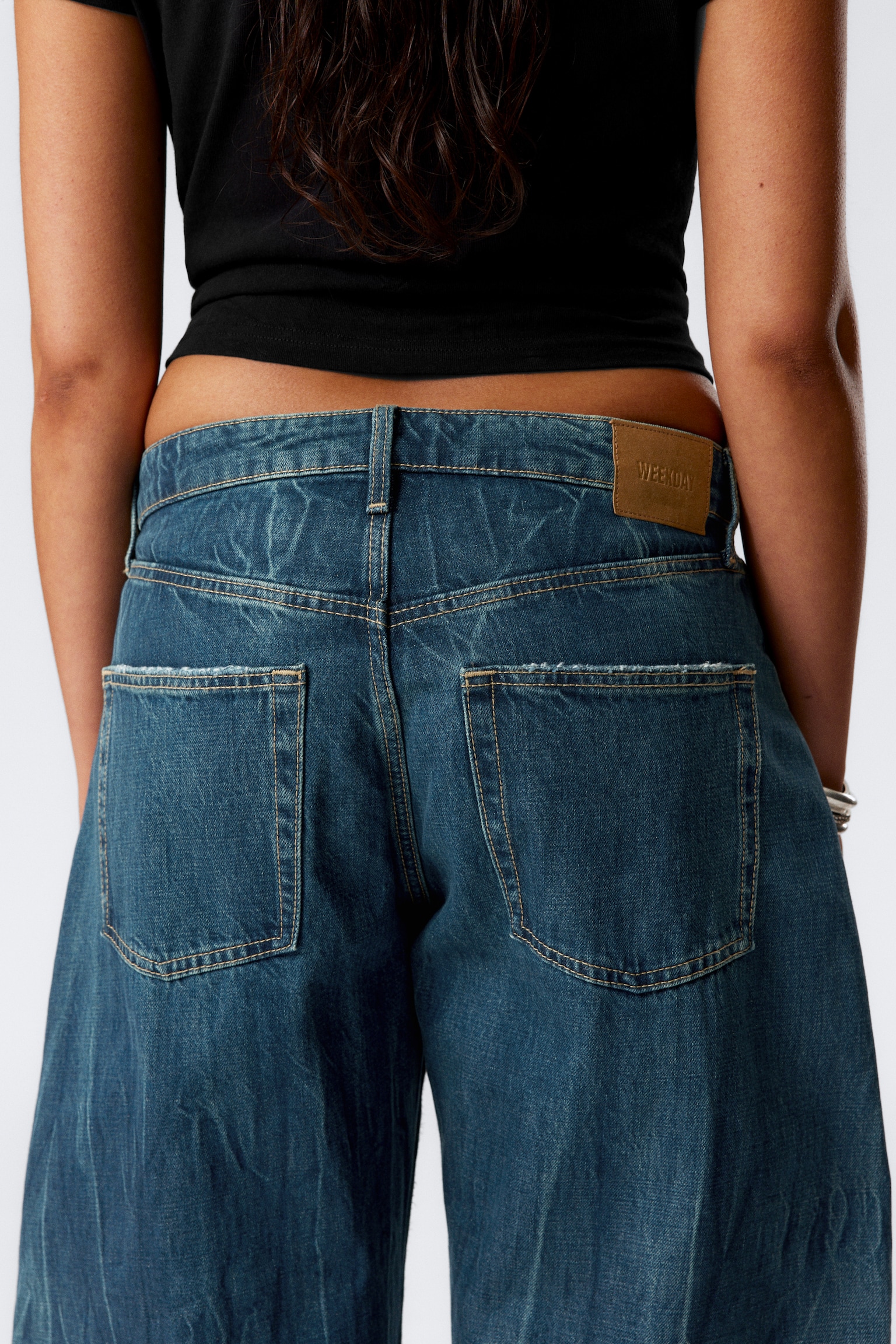 Abell Mid Waist Regular Cocoon Leg Jeans - Gnarly Blue - Mellanblå/Canyon Grey - Mellangrå/Seventeen Blue - Mellanblå - 7