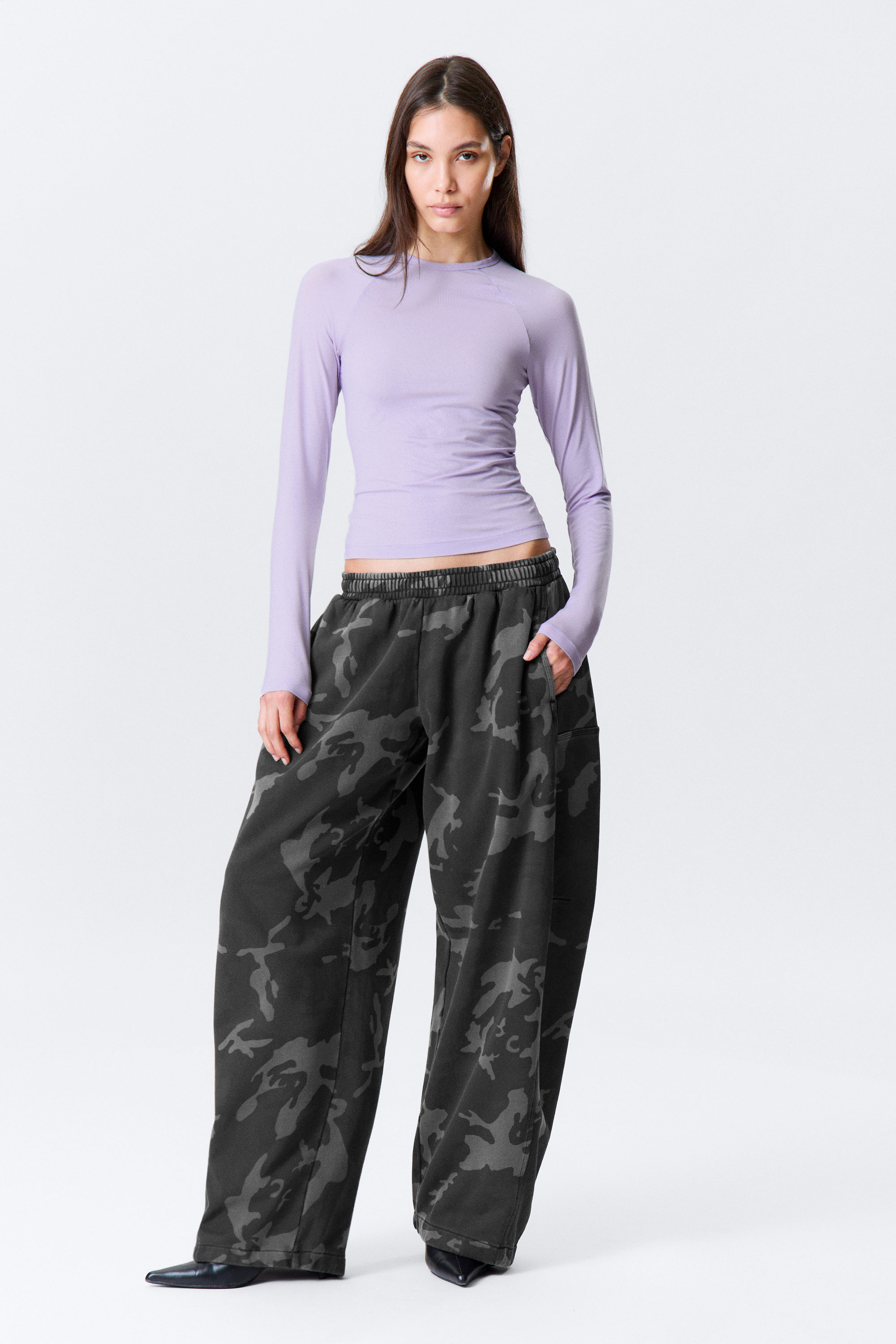 Light Purple - Fitted Raglan-Sleeved Top - 2