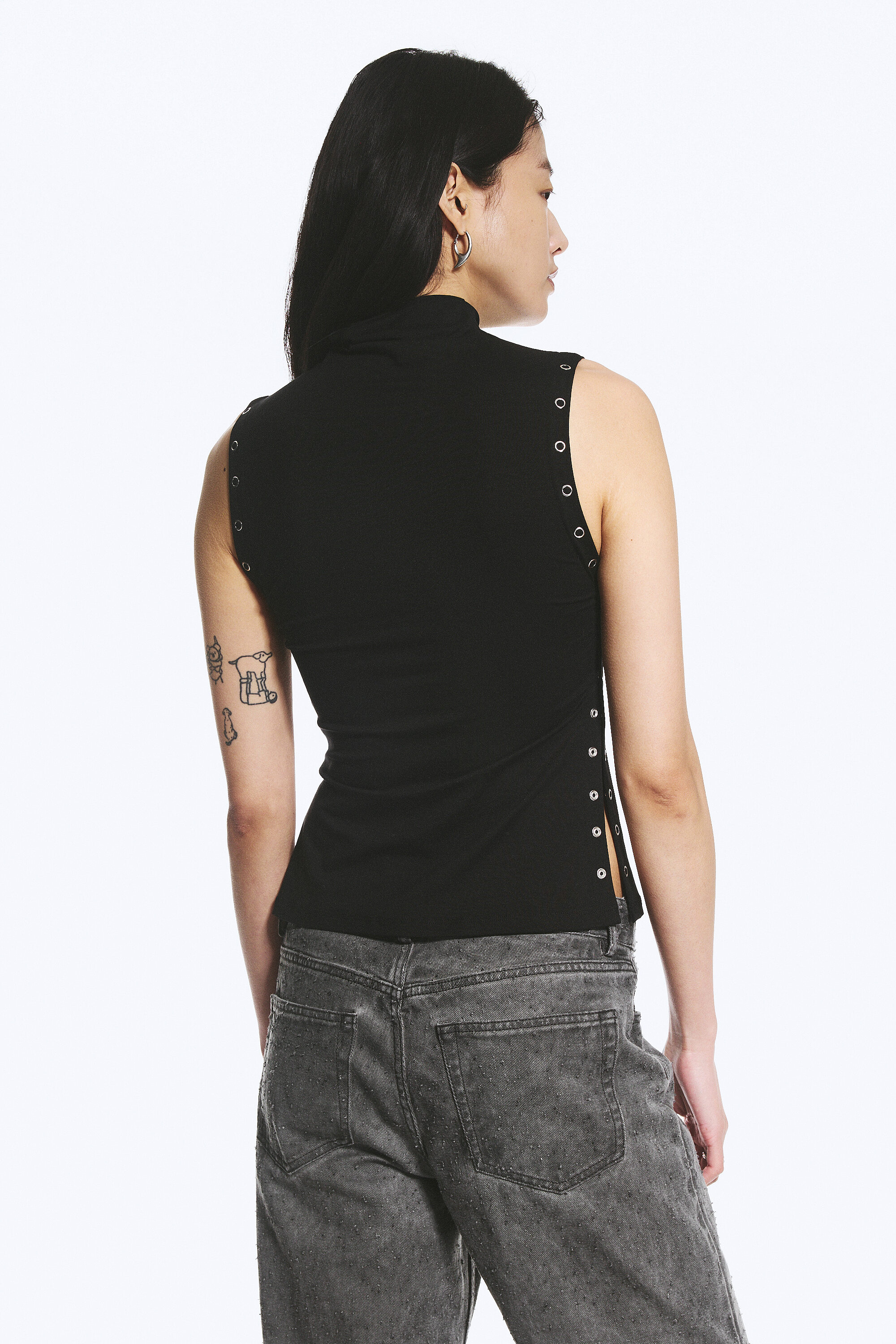 トップス CRANK Frill Snap Sleeveless_Black SLY | SEERSUCKER ARM FRILL トップス (その他トップス ) |SHEL'TTER