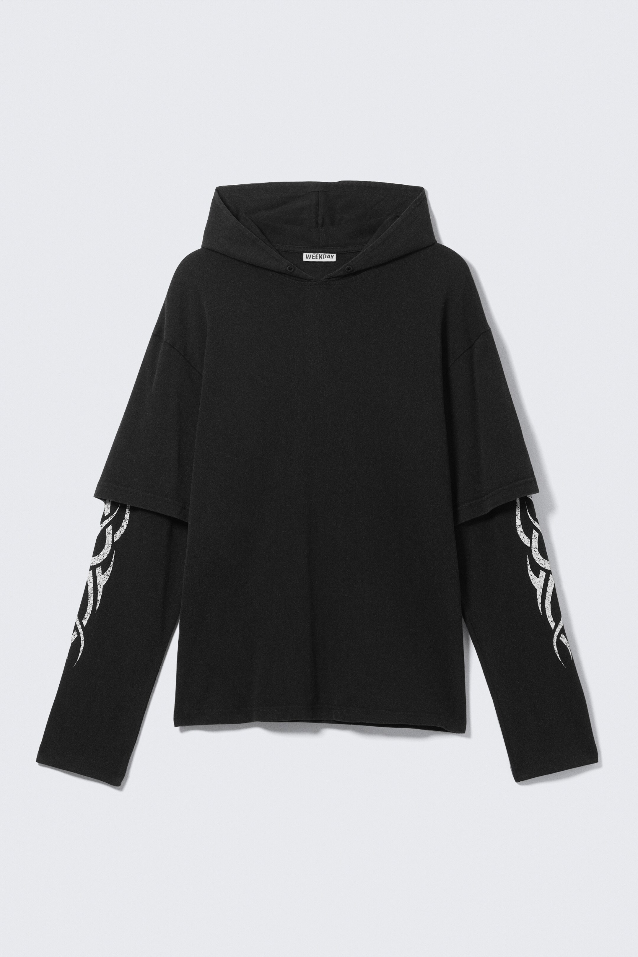 View larger image: Long-Sleeved Double-Layered Oversized T-Shirt - Black - White Tribal - Men | H&M GB 4