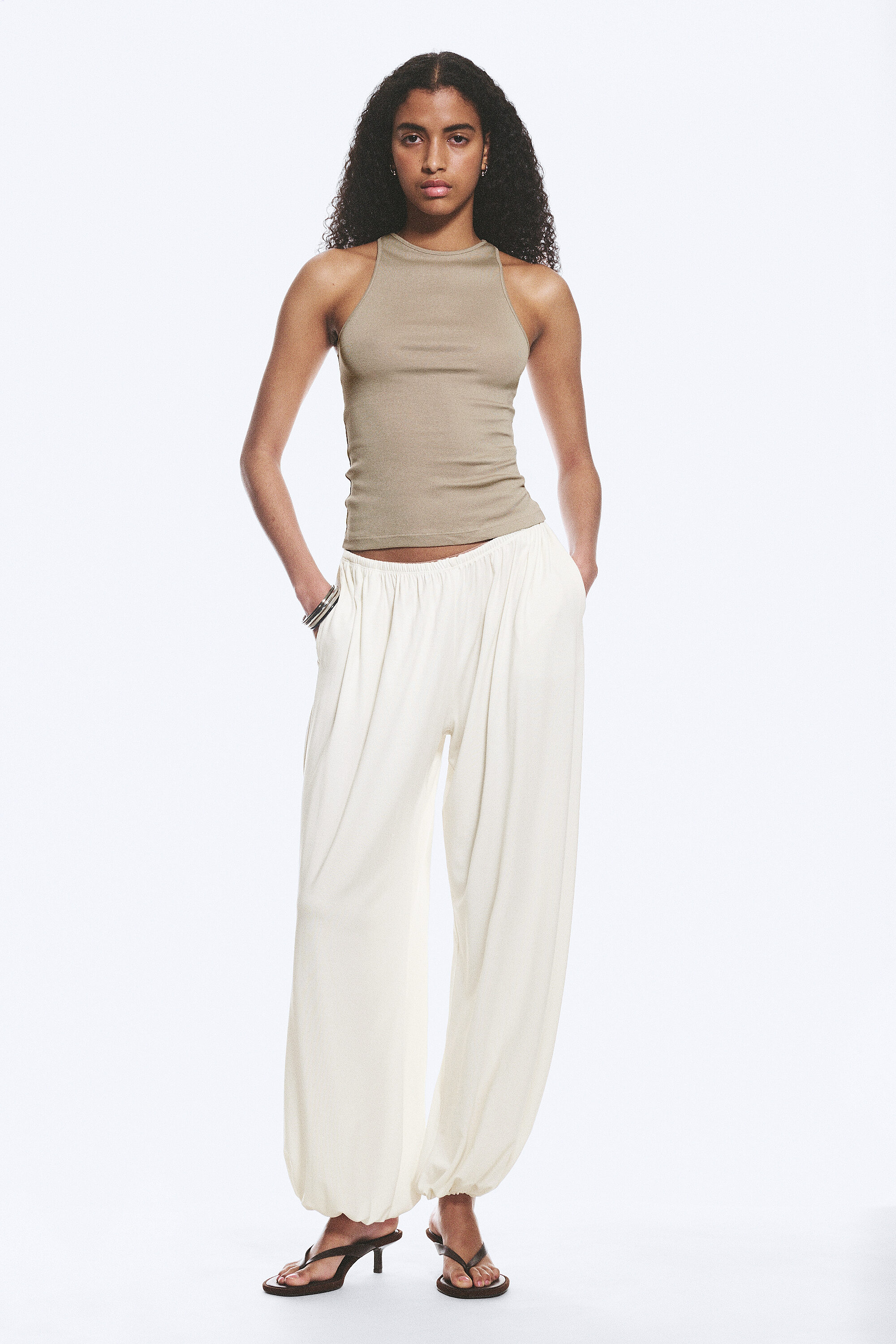 soft mid-rise balloon trousers - White | Weekday GB