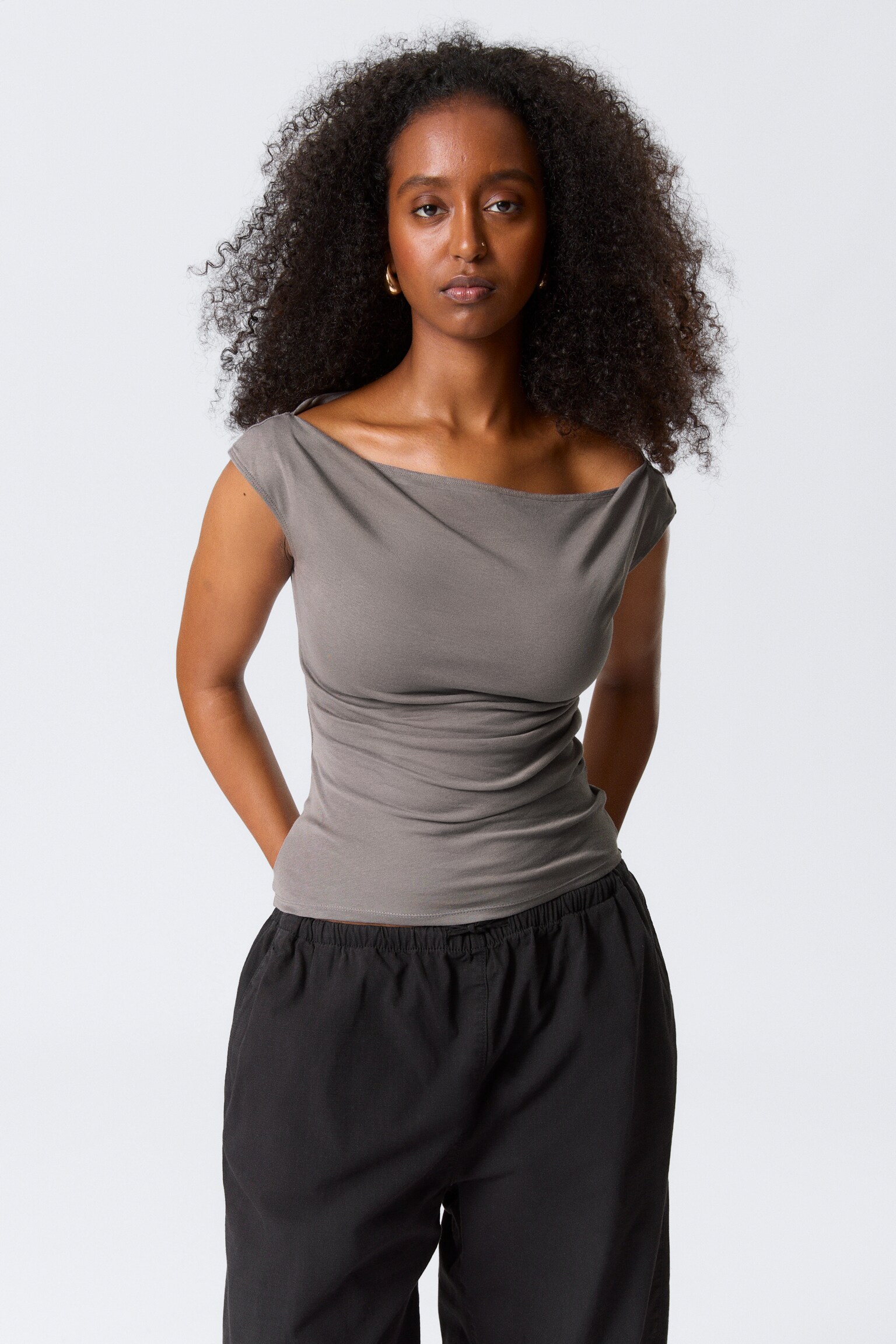 Wide-Shoulder Cotton Top - Grey/Black - 1