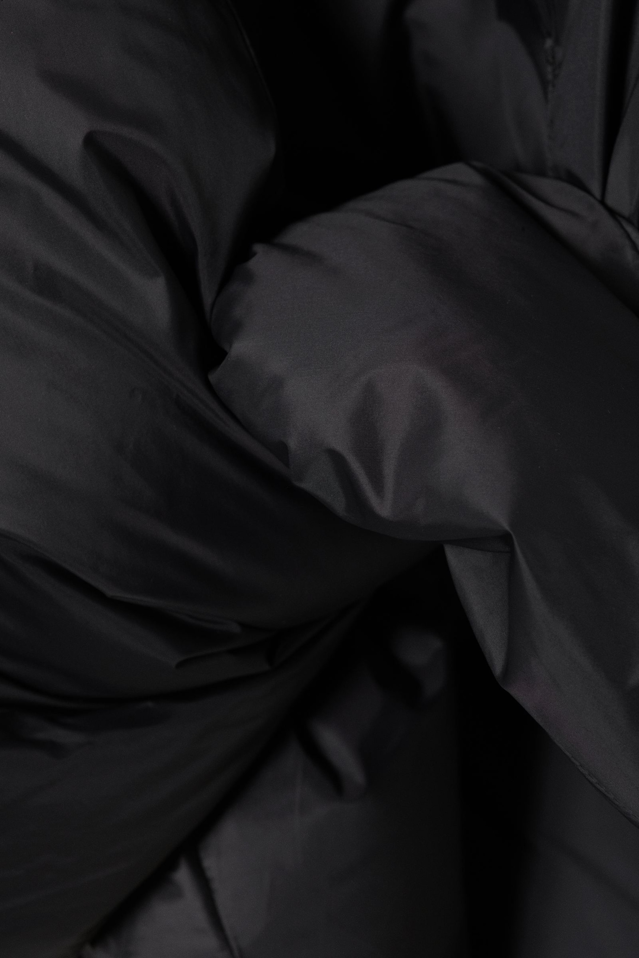#272628 - Dreiecksschal mit recycelter Daunenfüllung - 2