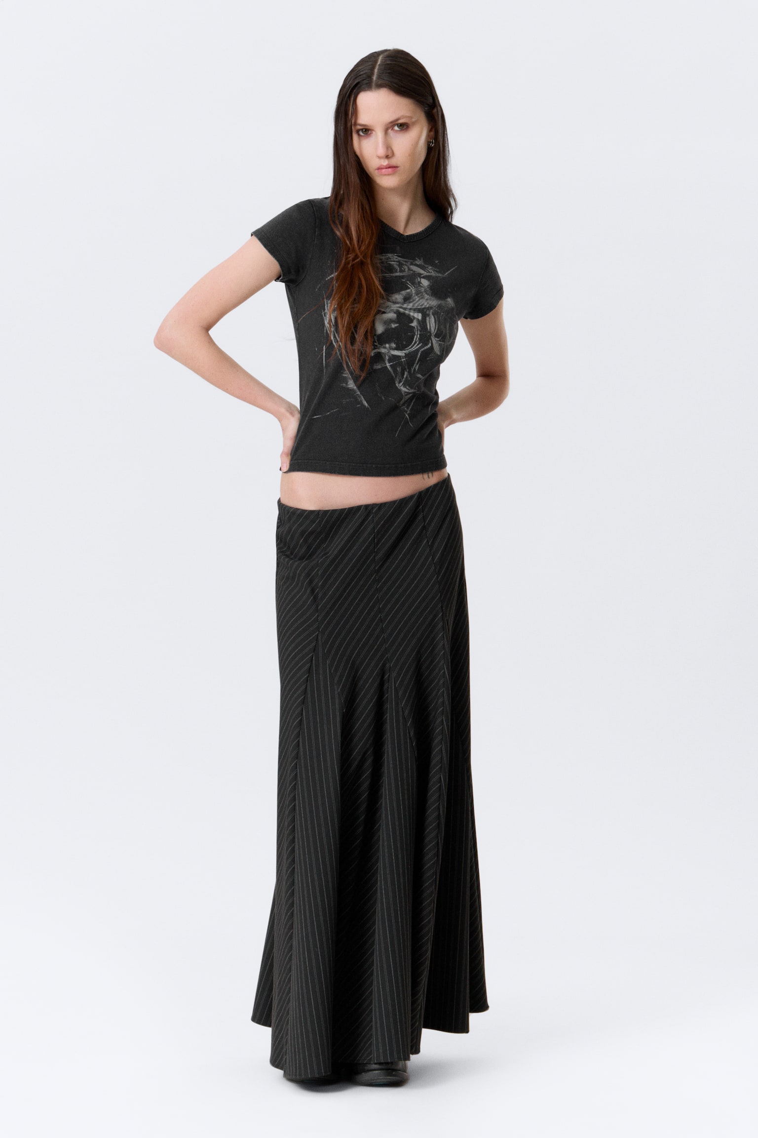 Maxirock mit mittelhohem Bund und Einsätzen - Schwarz - 1