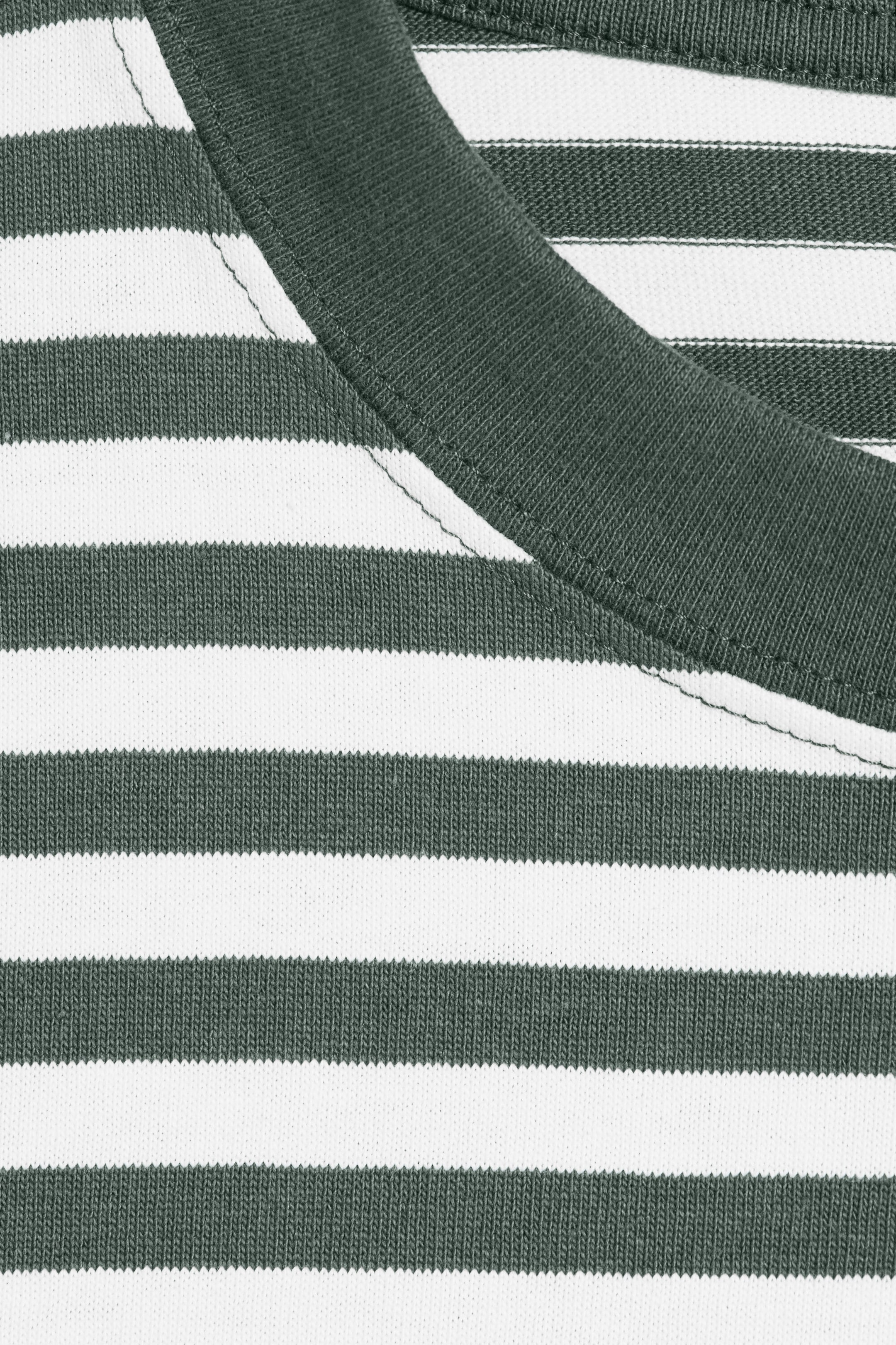 Striped Green/White - Loose Boxy Long-Sleeved T-shirt - 2