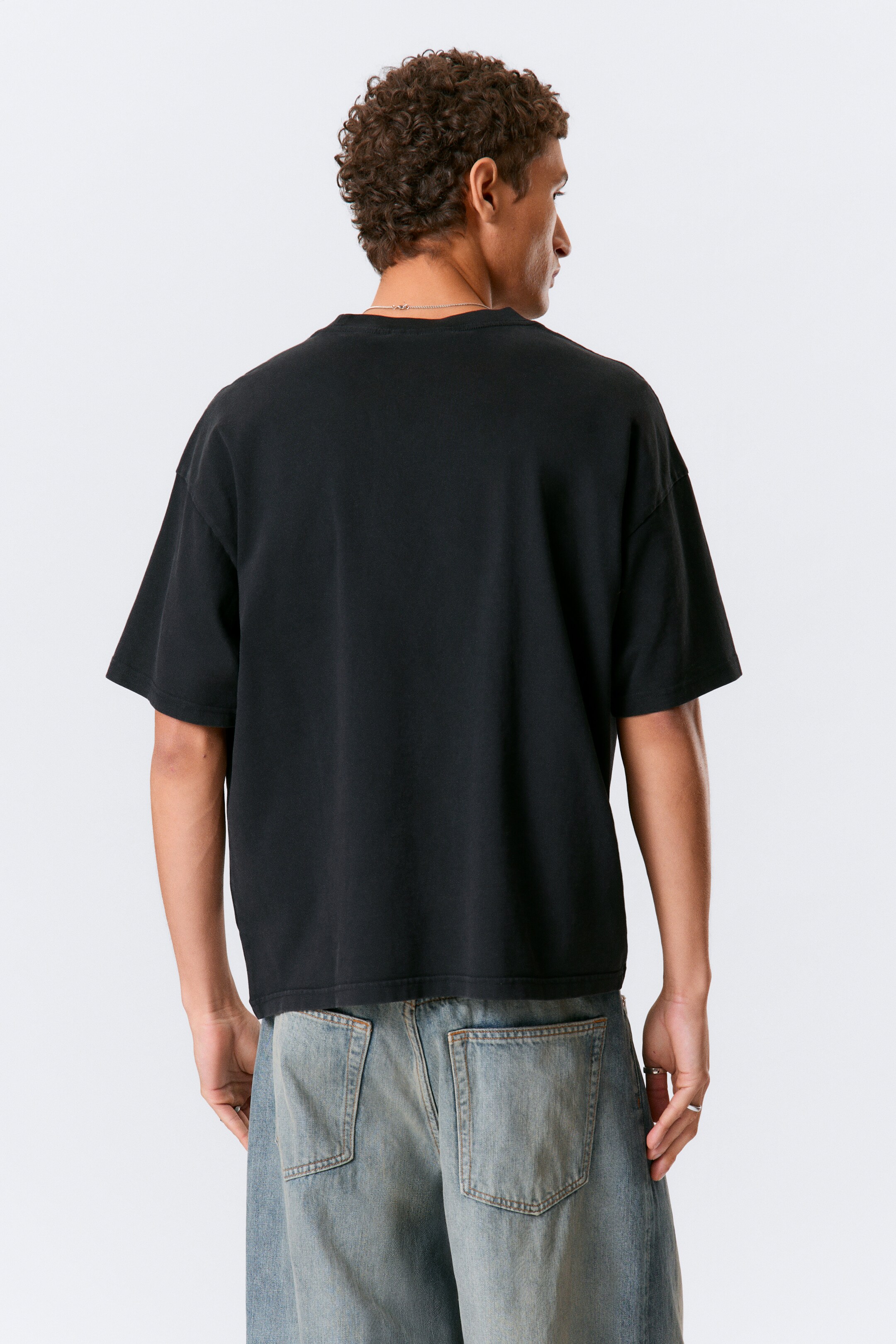 Zobrazit větší obrázek: Great Boxy Printed Graphic Tee - Černá - Midnight - MUŽI | H&M CZ 4