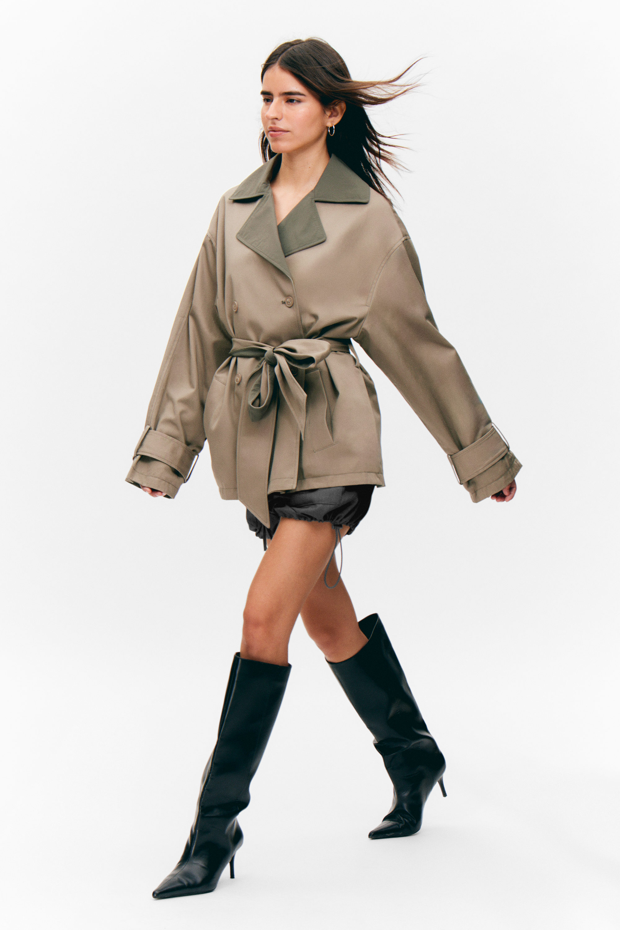 Beige & kakigroen - Korte double-breasted omkeerbare trenchcoat - 4