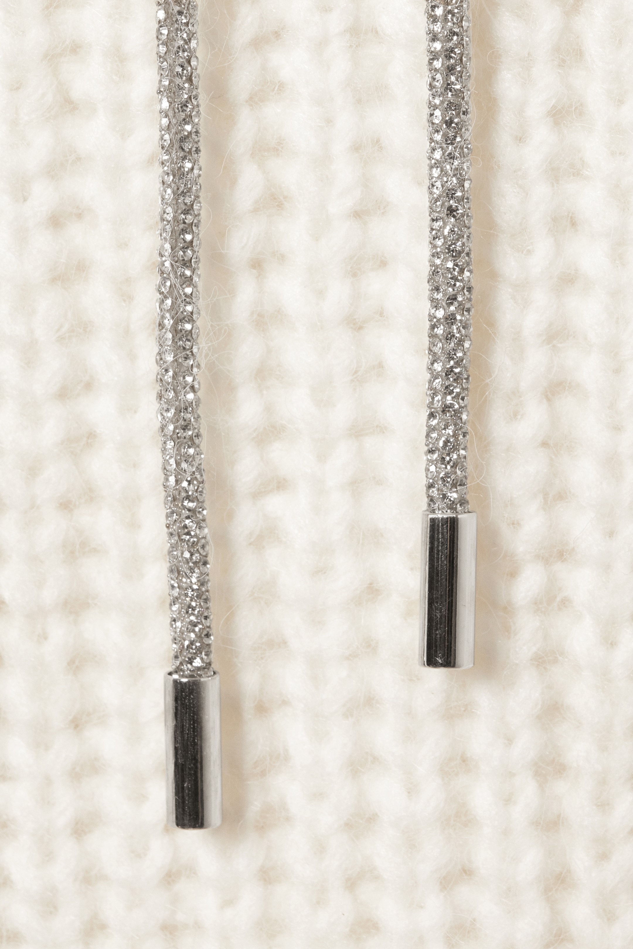 Größeres Bild anzeigen: Gestrickter Hoodie mit Kordelzug - Weiß - Ladies | H&M AT 6
