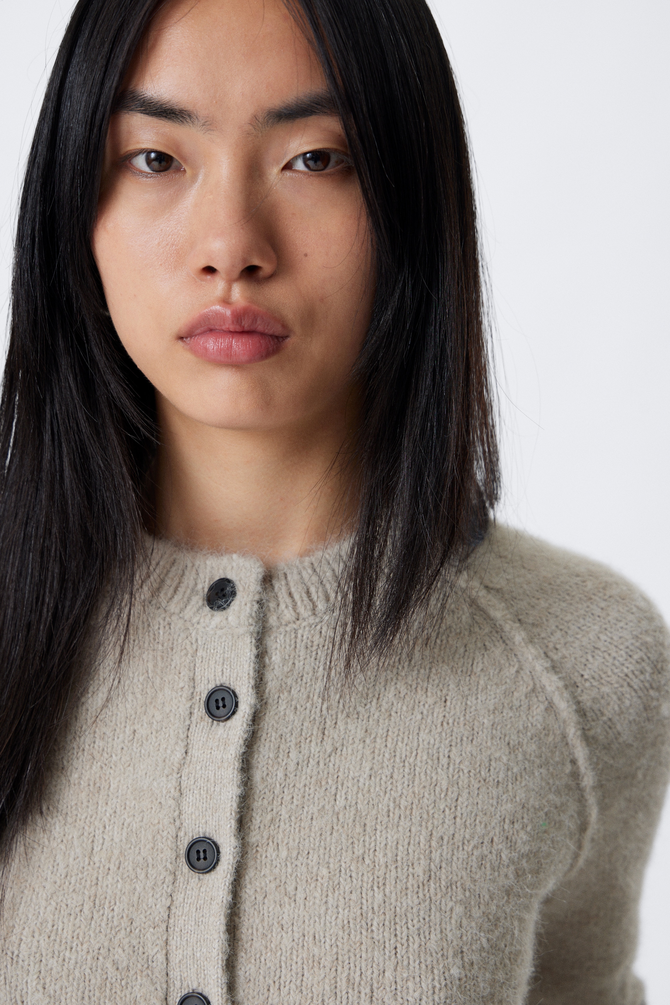Se større billede: Soft Slim Fit Wool Blend Cardigan - Lys gråbrun - DAME | H&M DK 2
