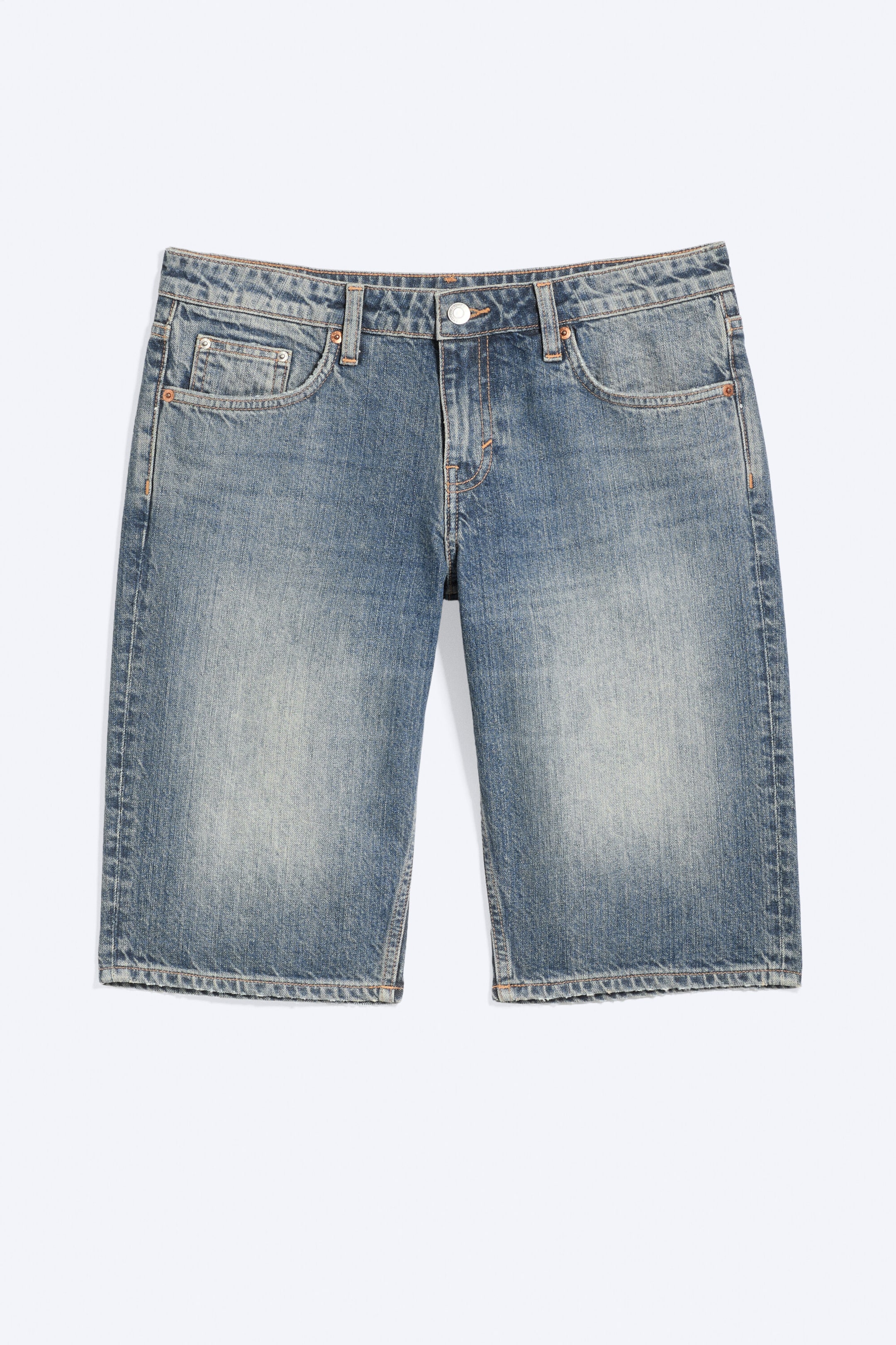 Redondo Blue - Medium Blue - Atom knelange shorts i denim med lavt liv og normal passform - 0
