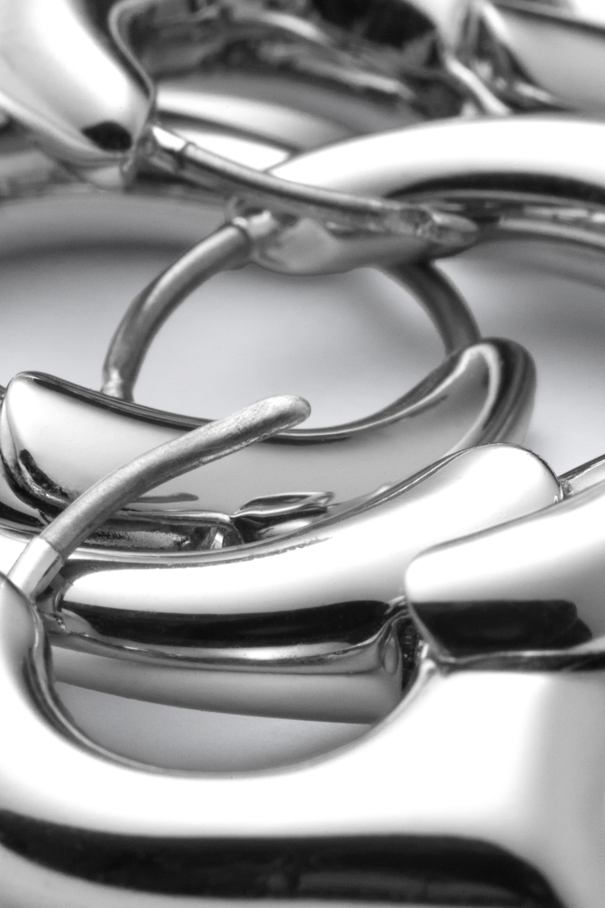 Silber - 2er-Pack Hoop-Ohrringe mit abgerundeter Spitze - 2