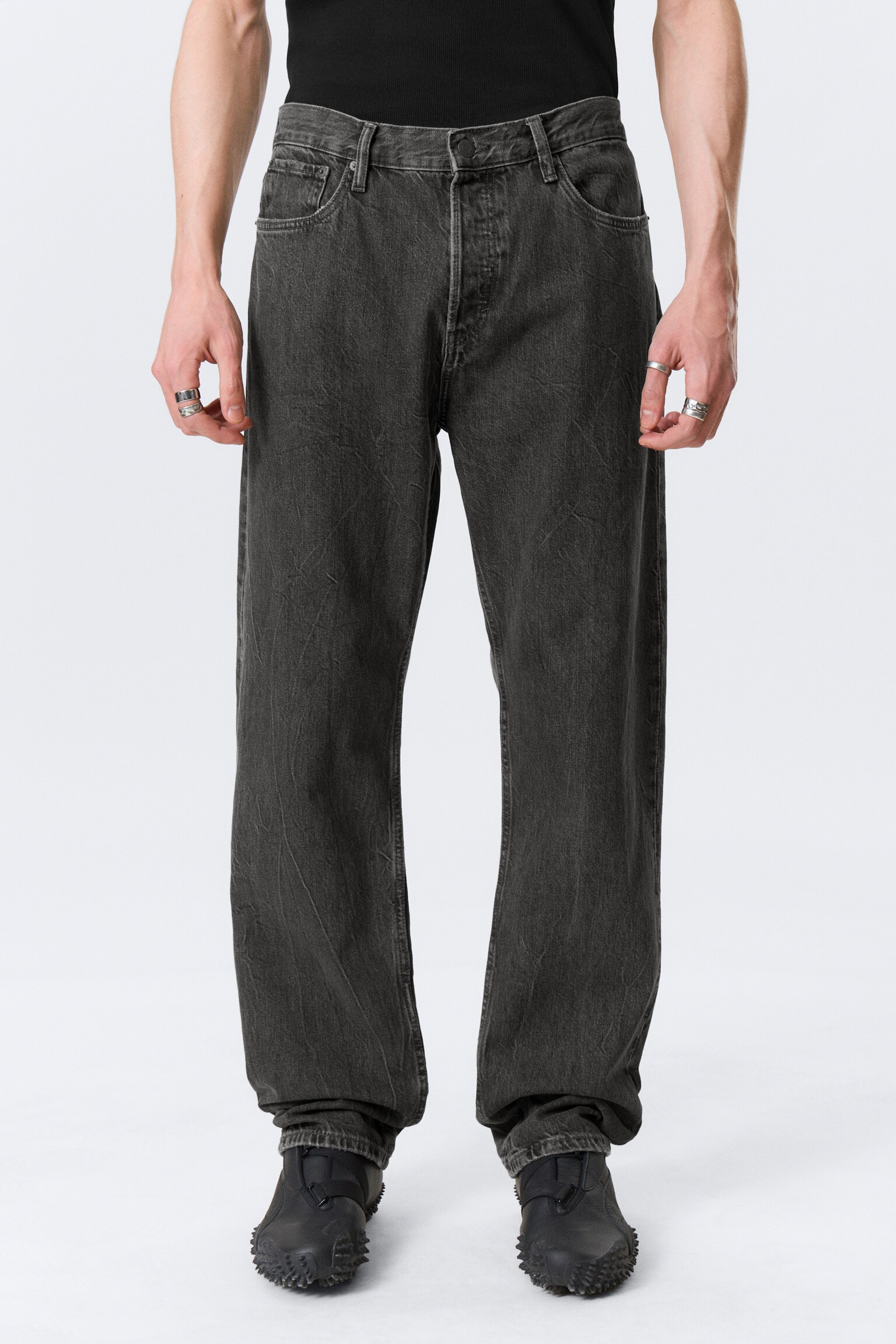 Space Relaxed Straight Leg Jeans - Risso fekete - fekete/Second Blue - középkék/Blue Stream - közép kék/Tuned Black - Black/2000 Blue - Medium Blue/Iron Blue/Morning Blue - sötétkék/Aeon Blue - Light Blue/Misty Grey - Light Grey/90s Blue - Medium Blue/Steel Blue - Medium Blue - 4