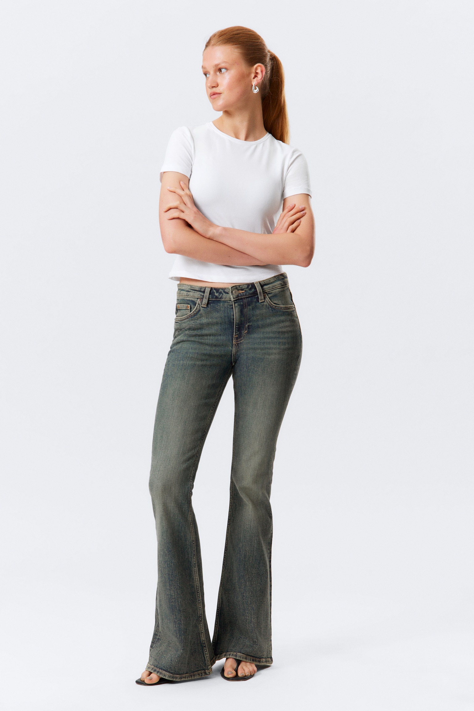 Katsumi Low Rise Slim Flared Leg Jeans - Bleu désert - Bleu foncé/Bleu Climb - Bleu clair/Bleu pic - Bleu moyen/Board Blue - Medium Blue