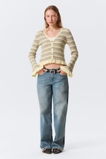 Randig ljusgul - V-ringad stickad cardigan - 1