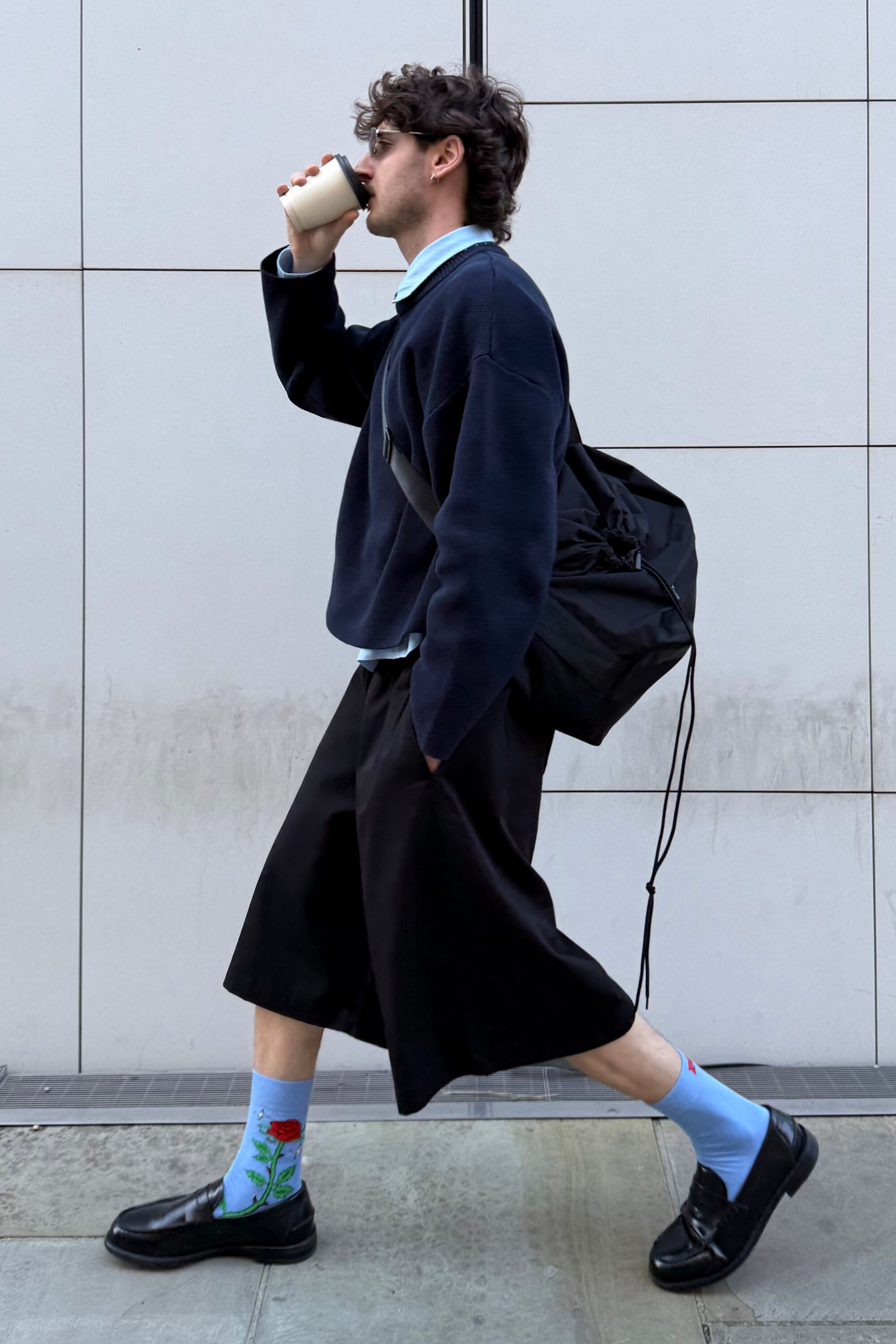 Black - Loose Fit Chino Shorts - 1